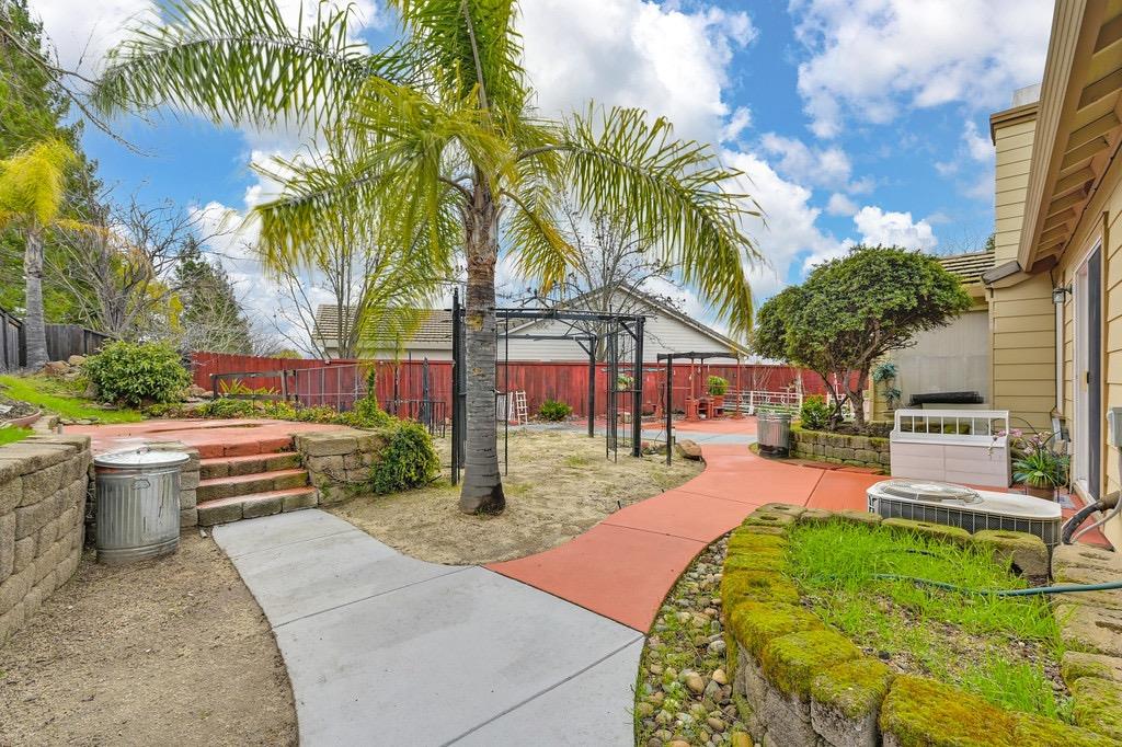 1004 Kirby Court