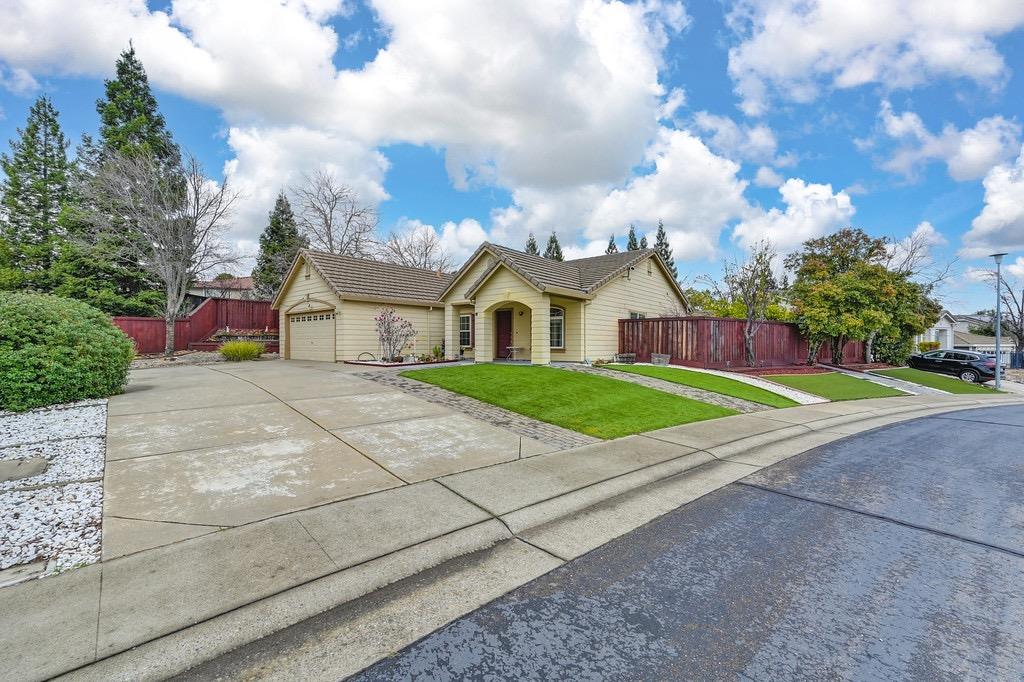 1004 Kirby Court