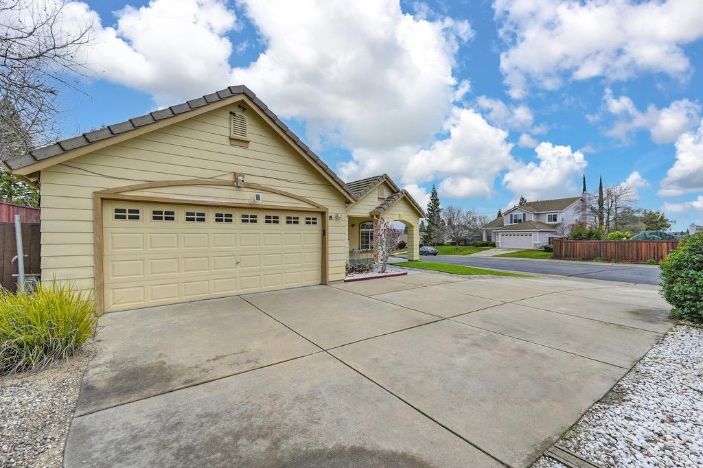 1004 Kirby Court