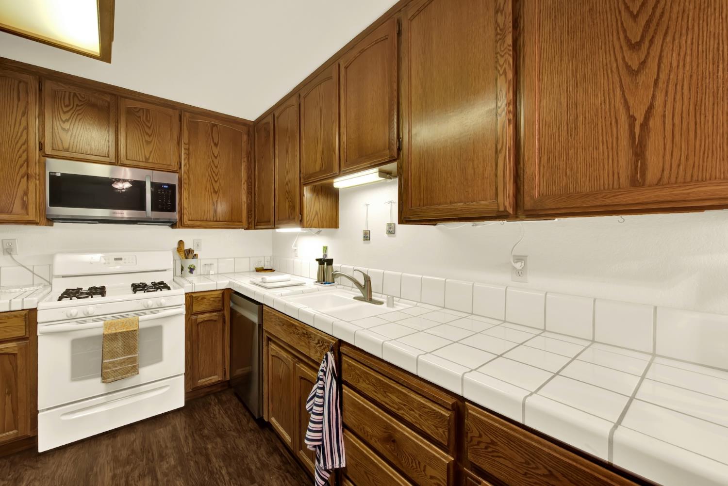 2250 Scarborough Drive Unit: #34