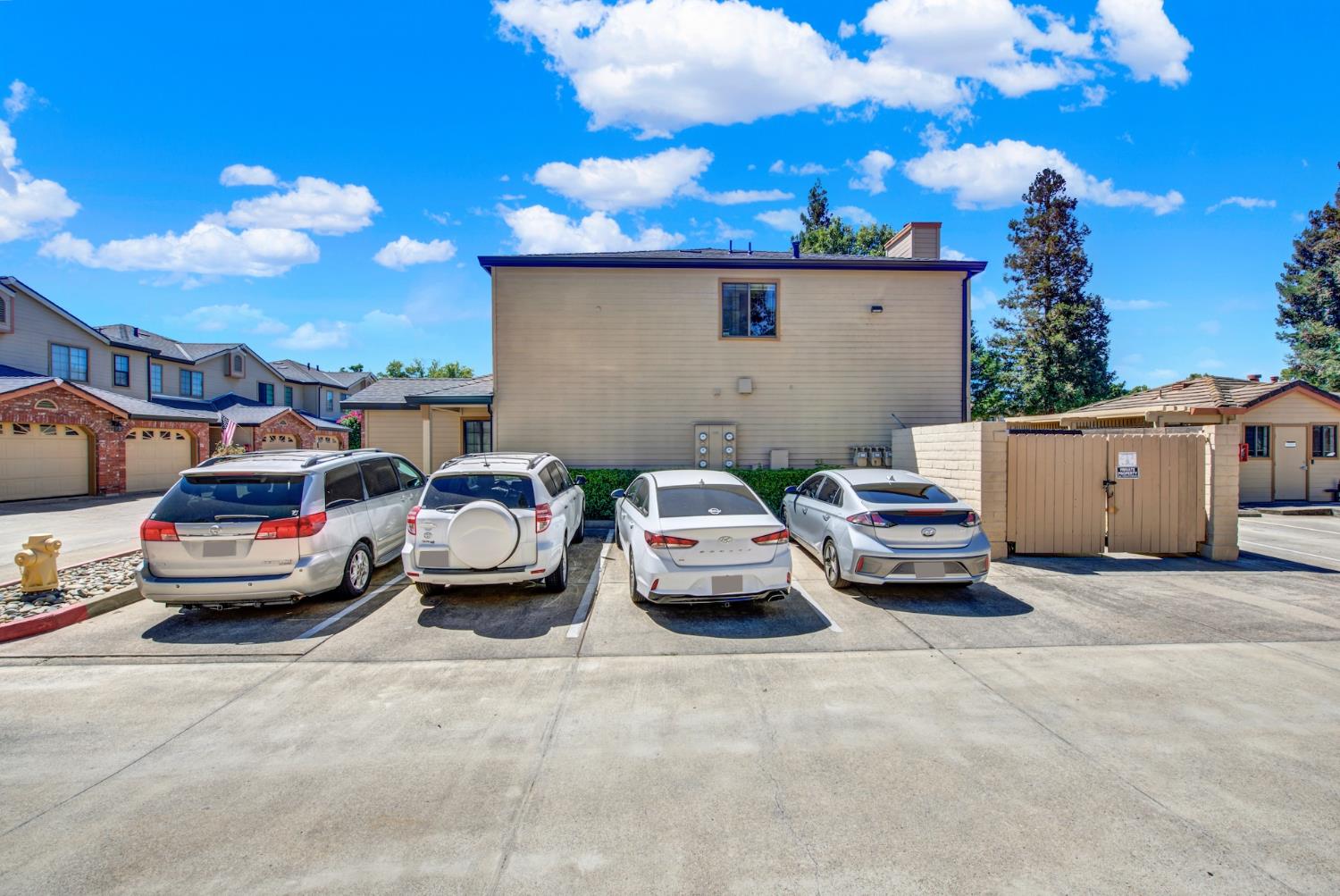 2250 Scarborough Drive Unit: #34