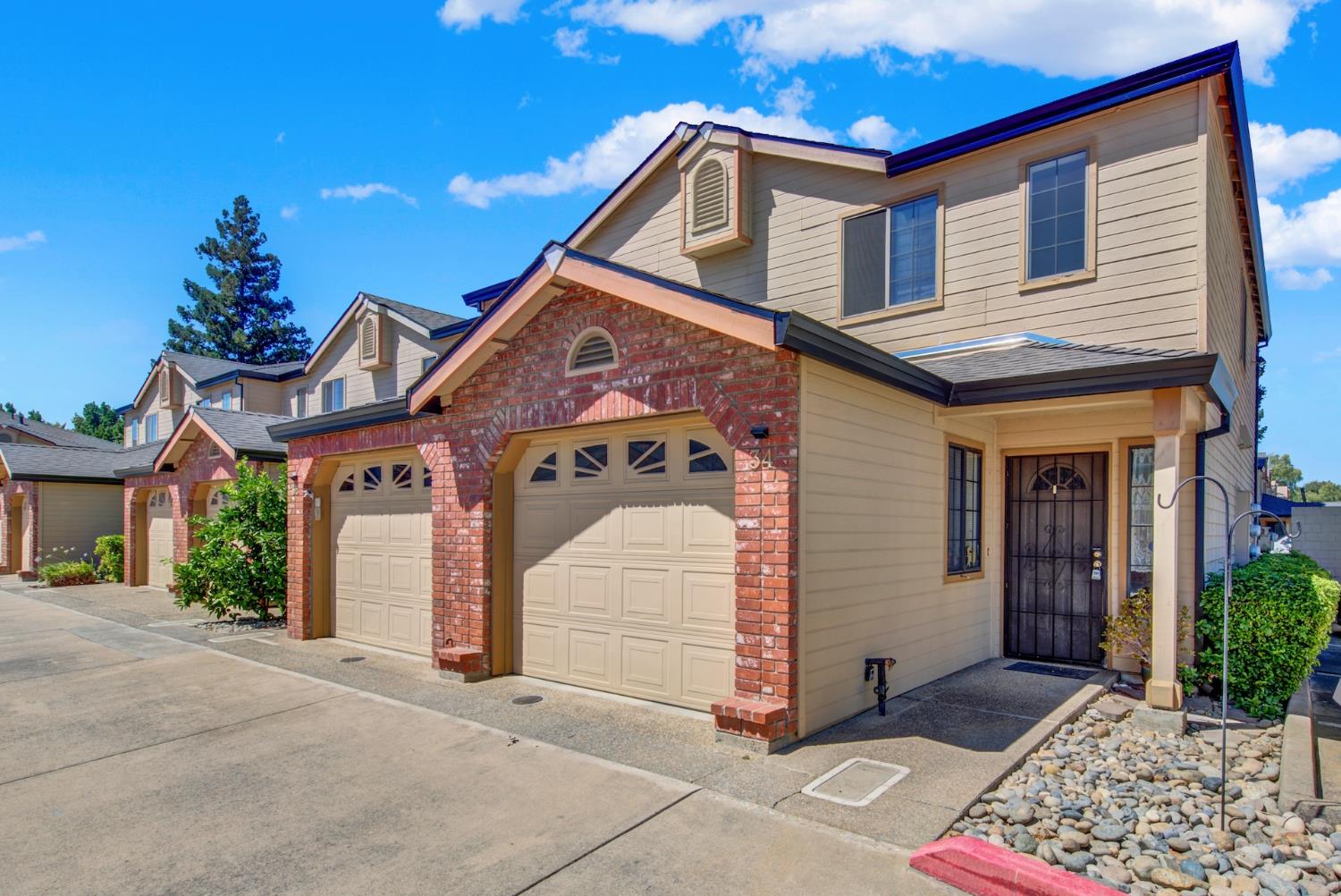 2250 Scarborough Drive Unit: #34