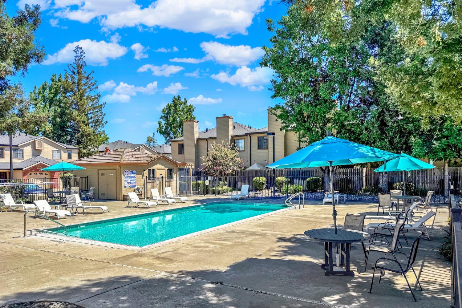 2250 Scarborough Drive Unit: #34