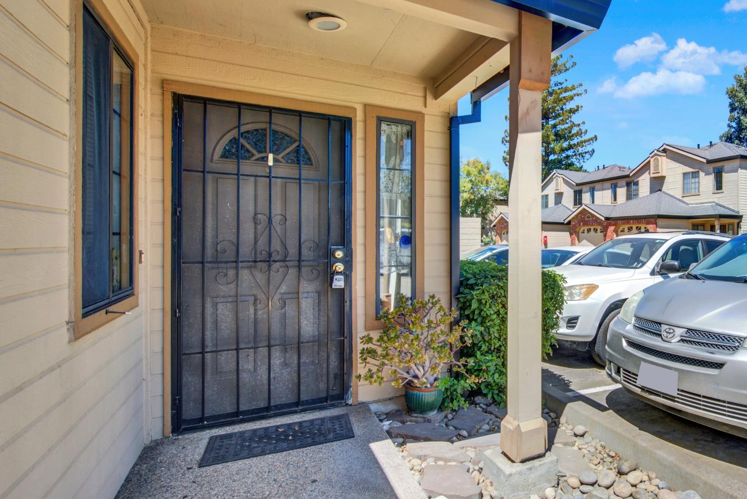 2250 Scarborough Drive Unit: #34