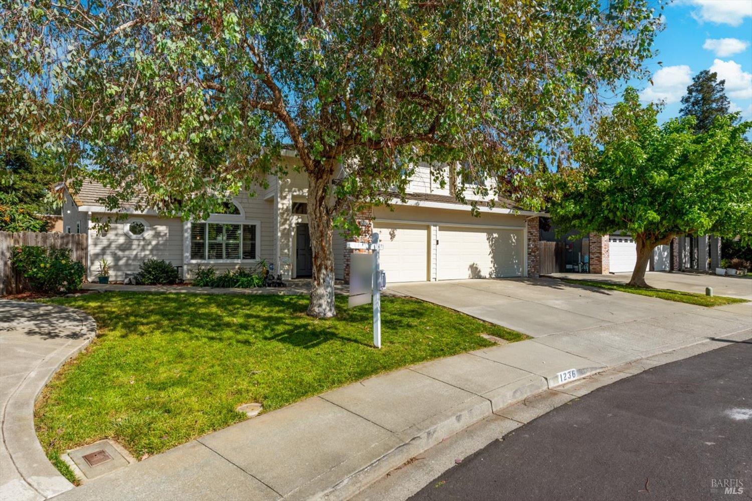 1236 Notre Dame Circle
