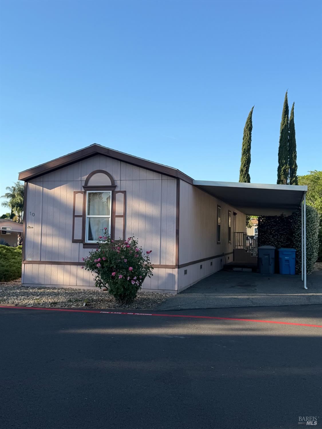 10 Sunset Drive