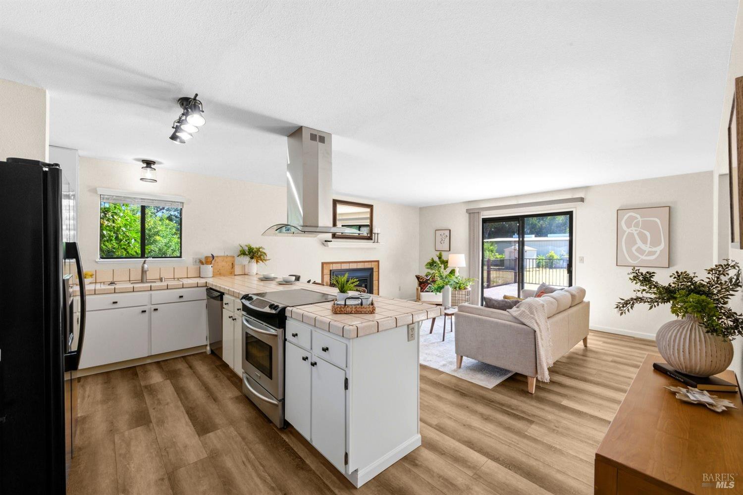 7936 Maverick Lane
