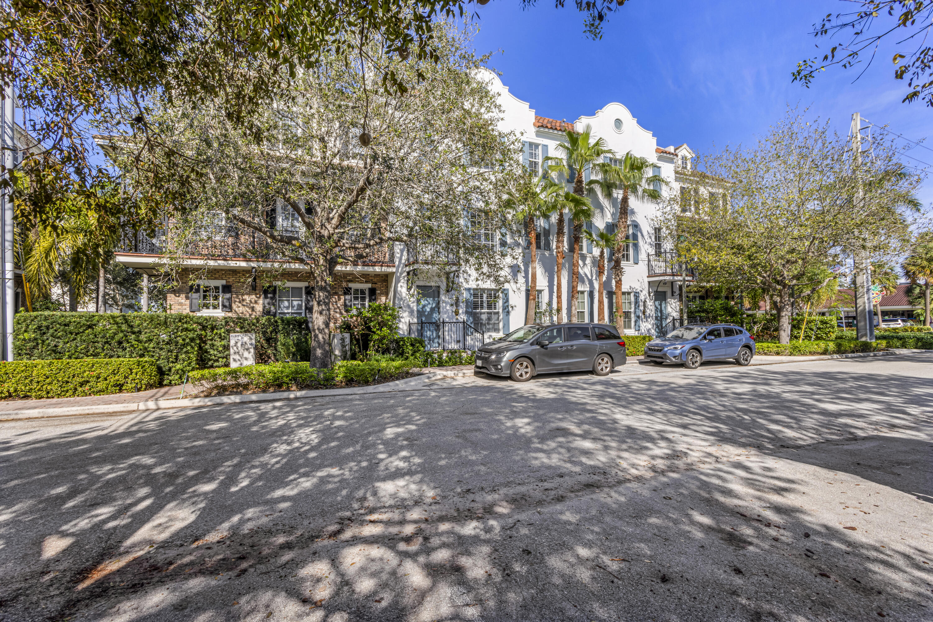 114 S Cannery Row Circle