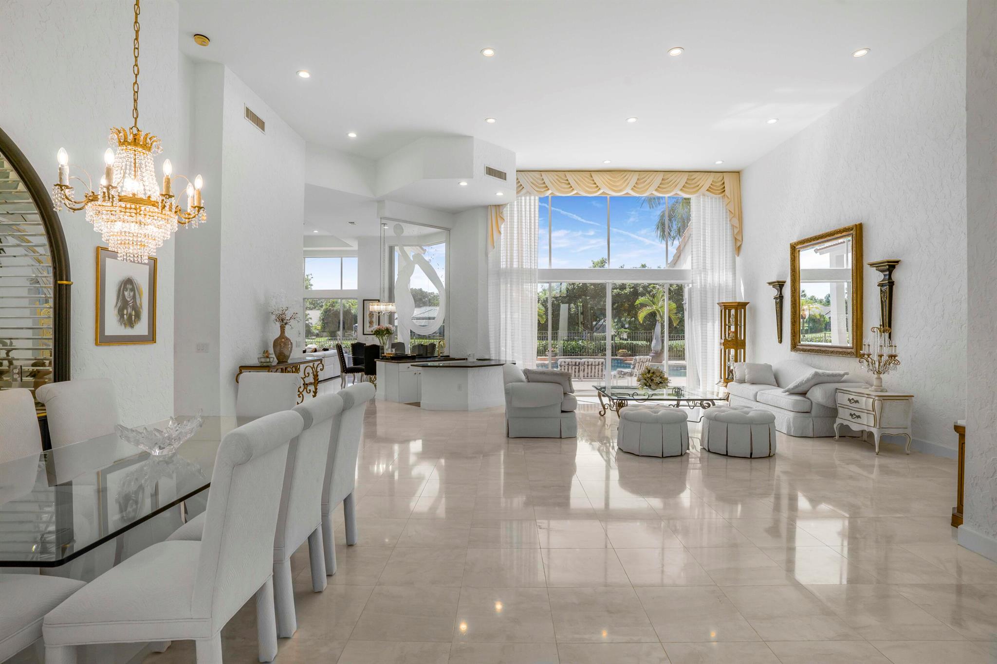 17611 Sealakes Drive