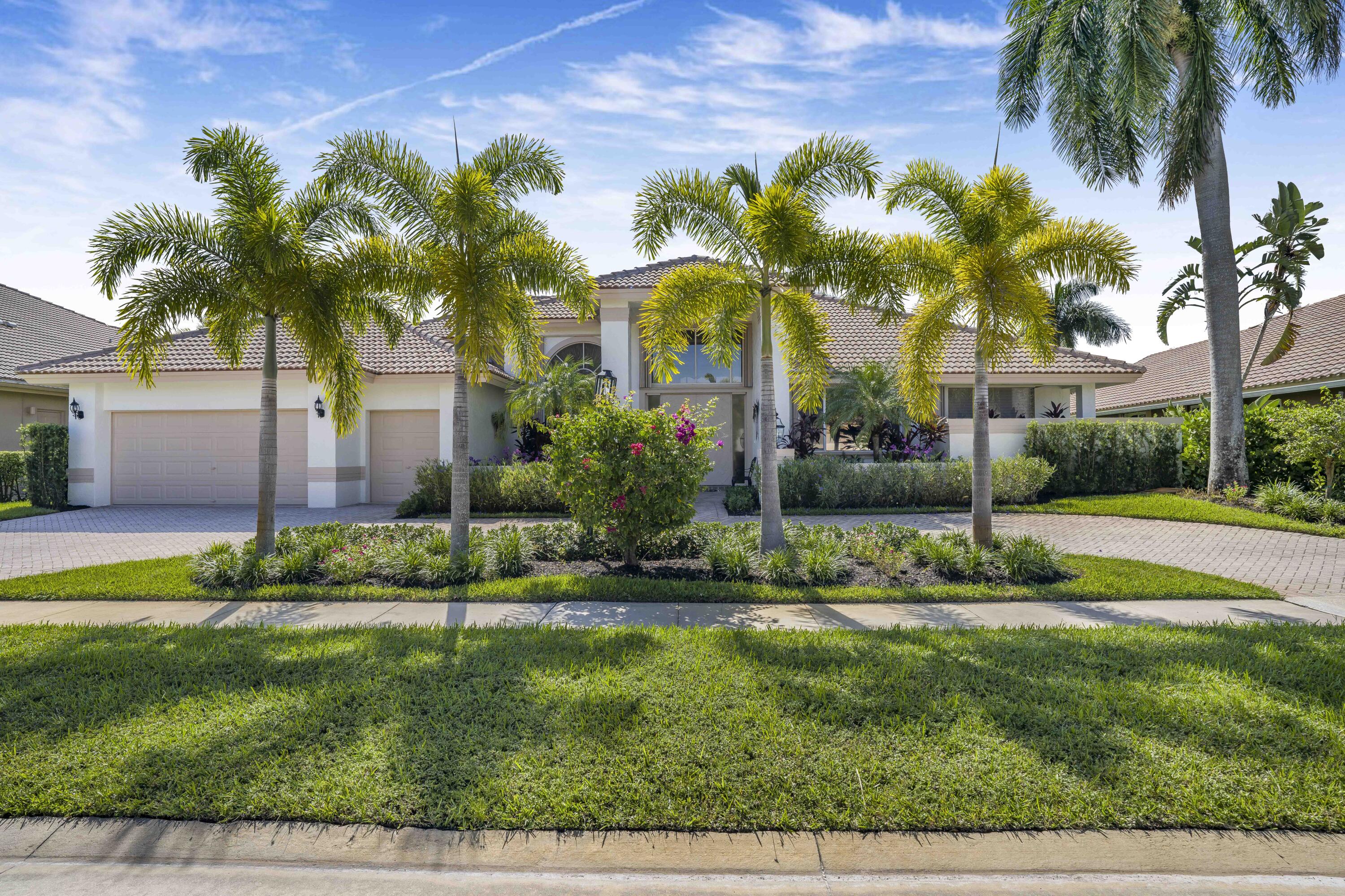 17611 Sealakes Drive