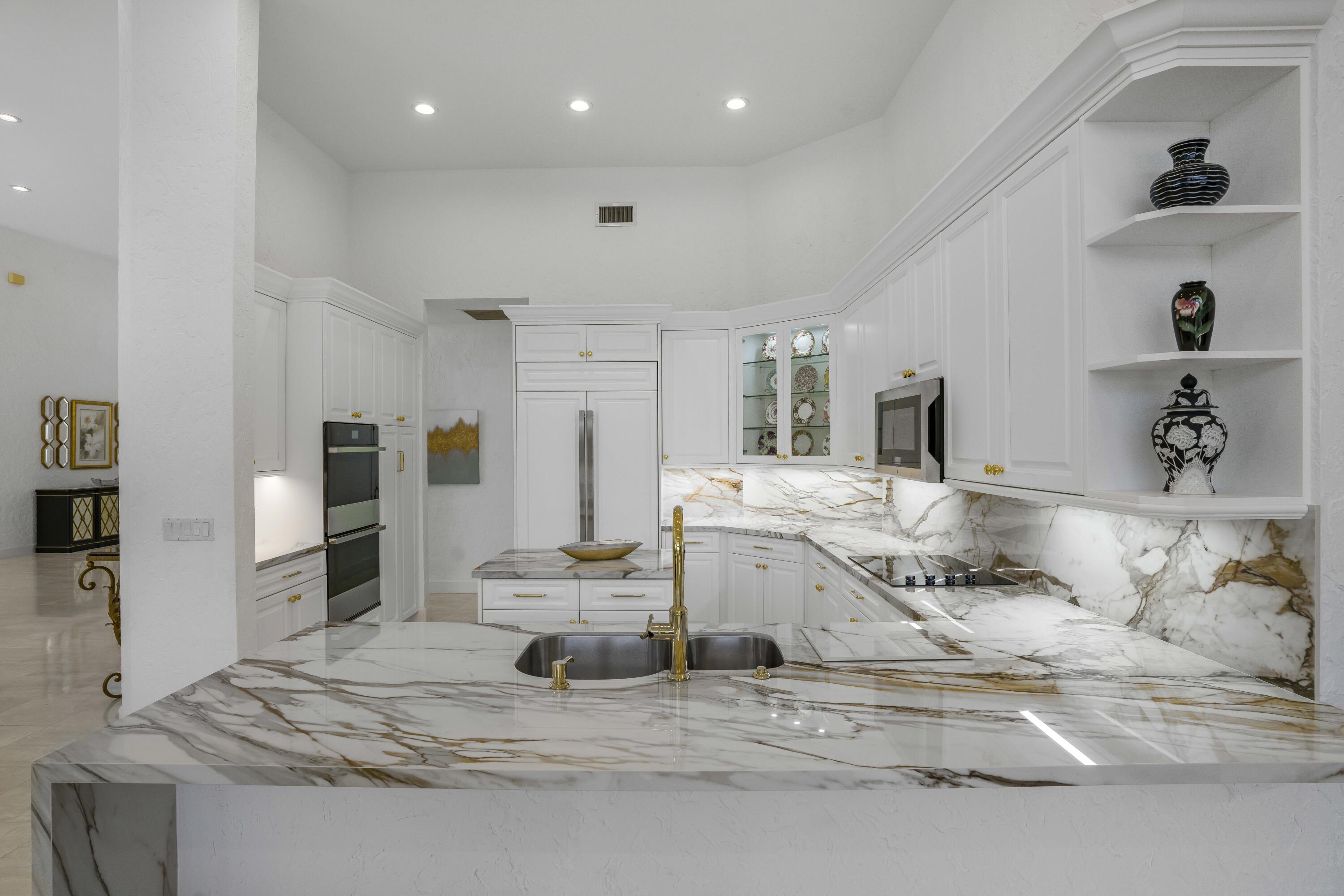 17611 Sealakes Drive