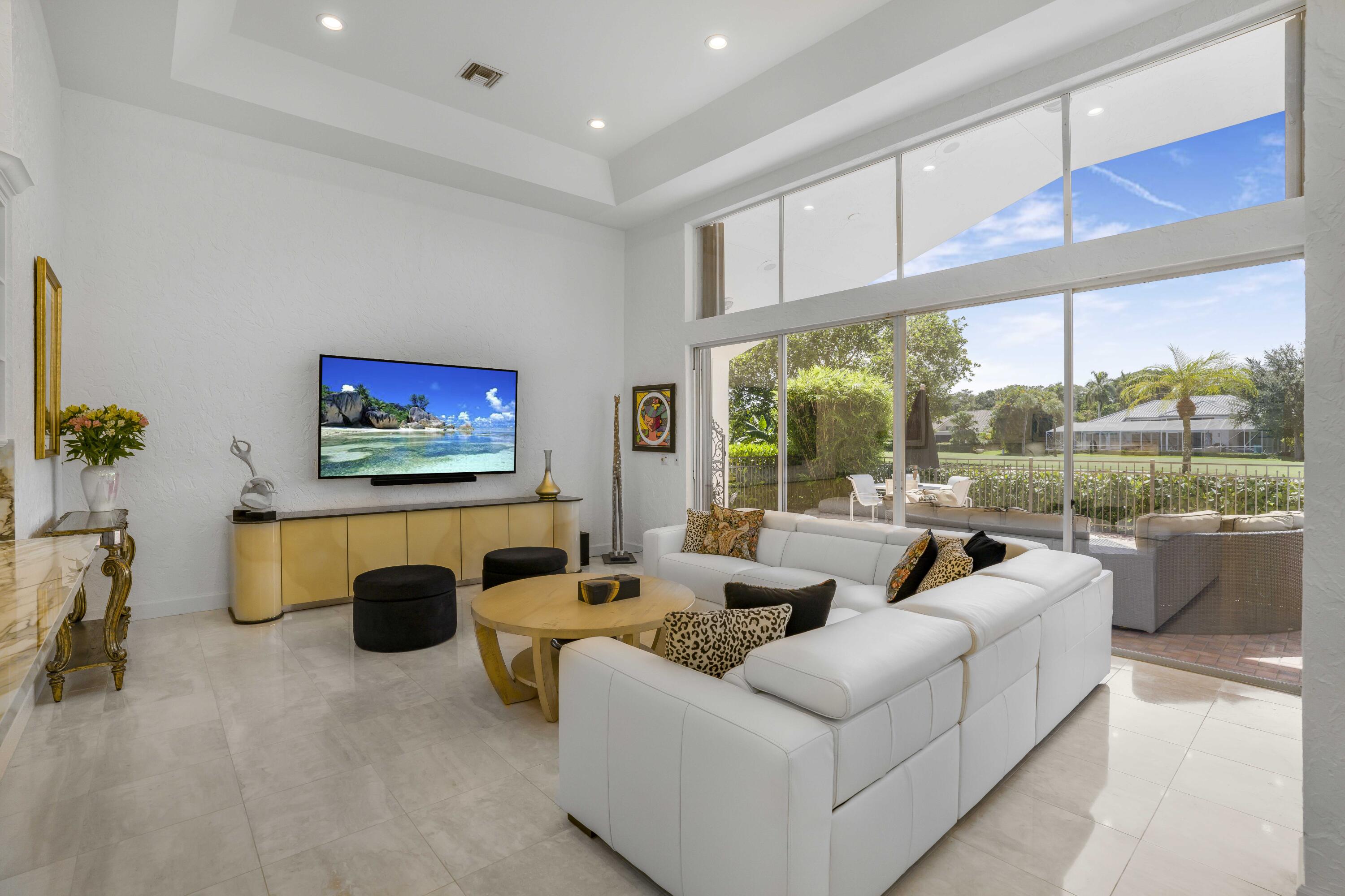 17611 Sealakes Drive