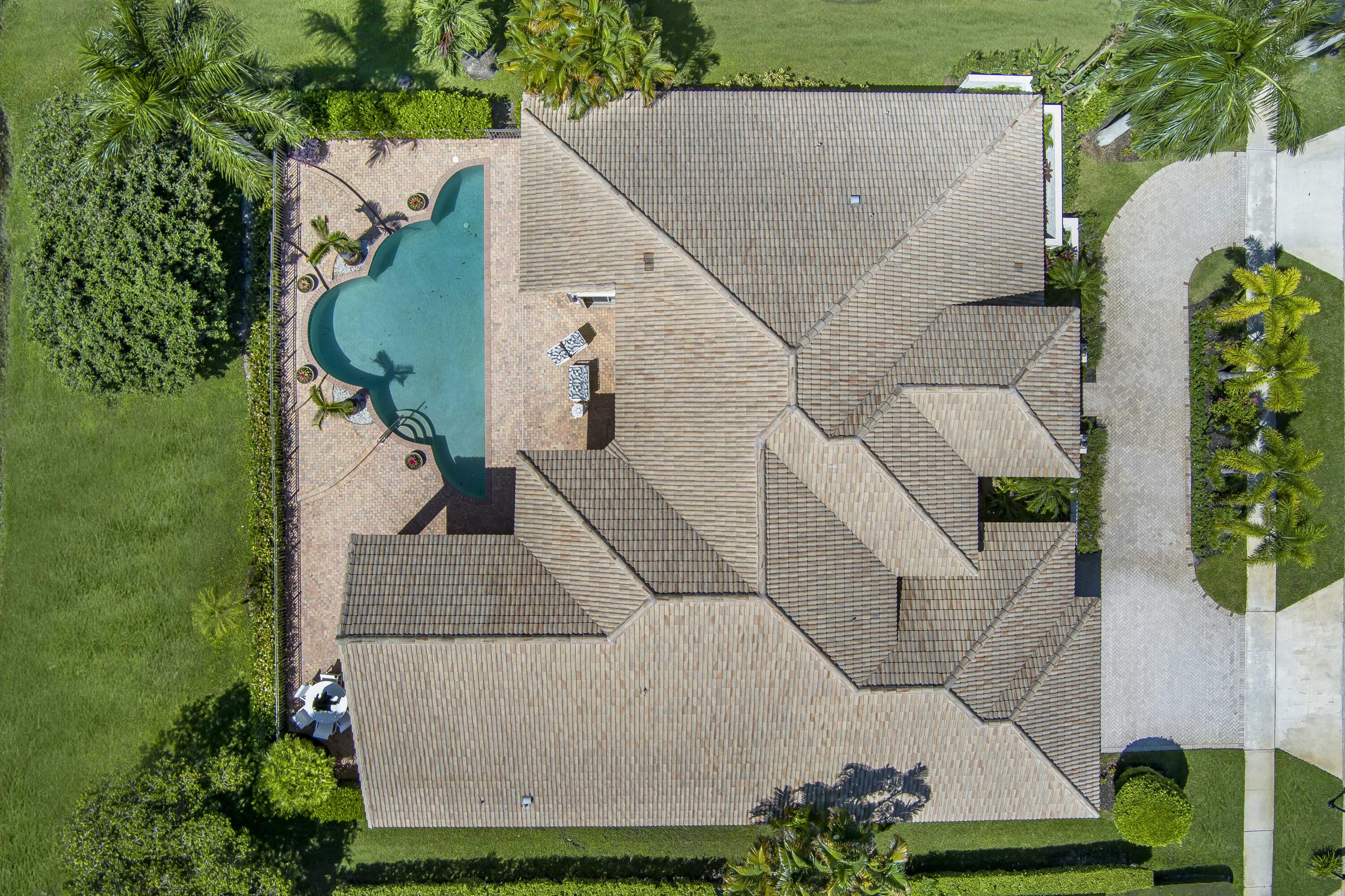 17611 Sealakes Drive