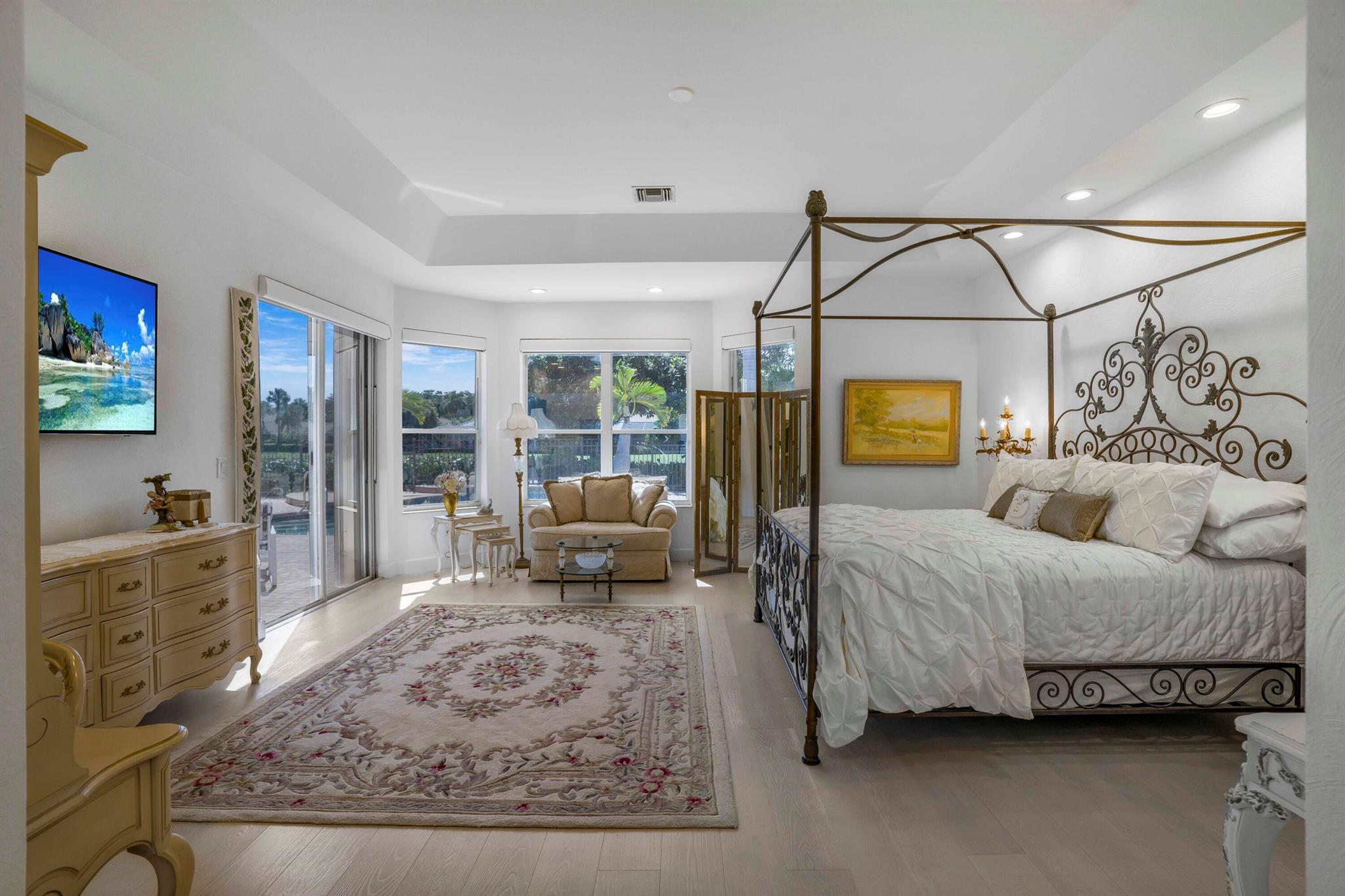 17611 Sealakes Drive