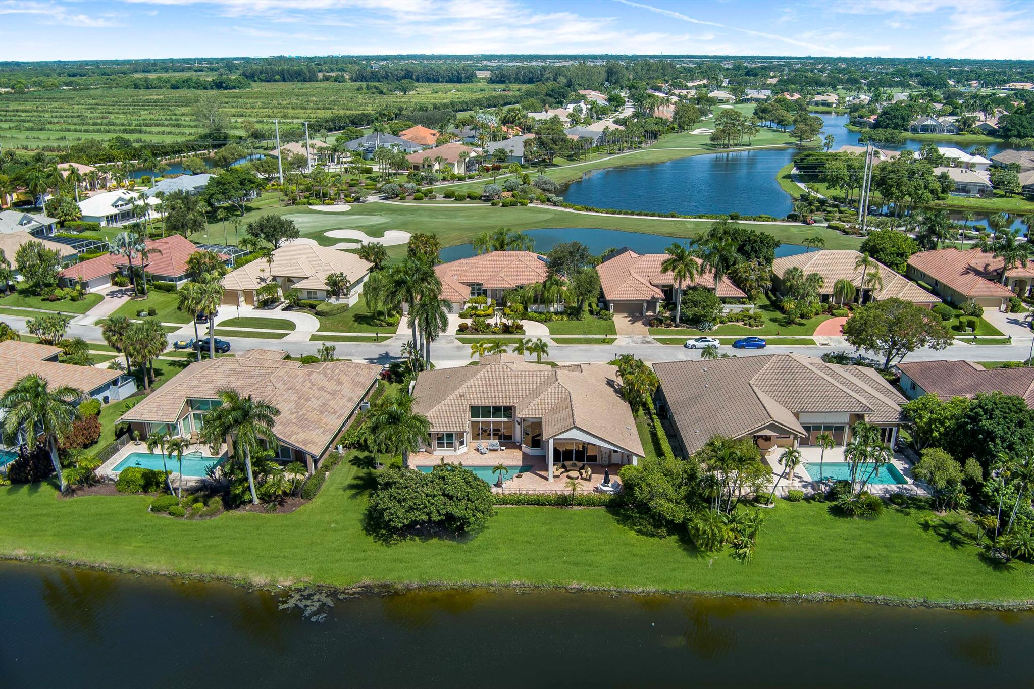 17611 Sealakes Drive