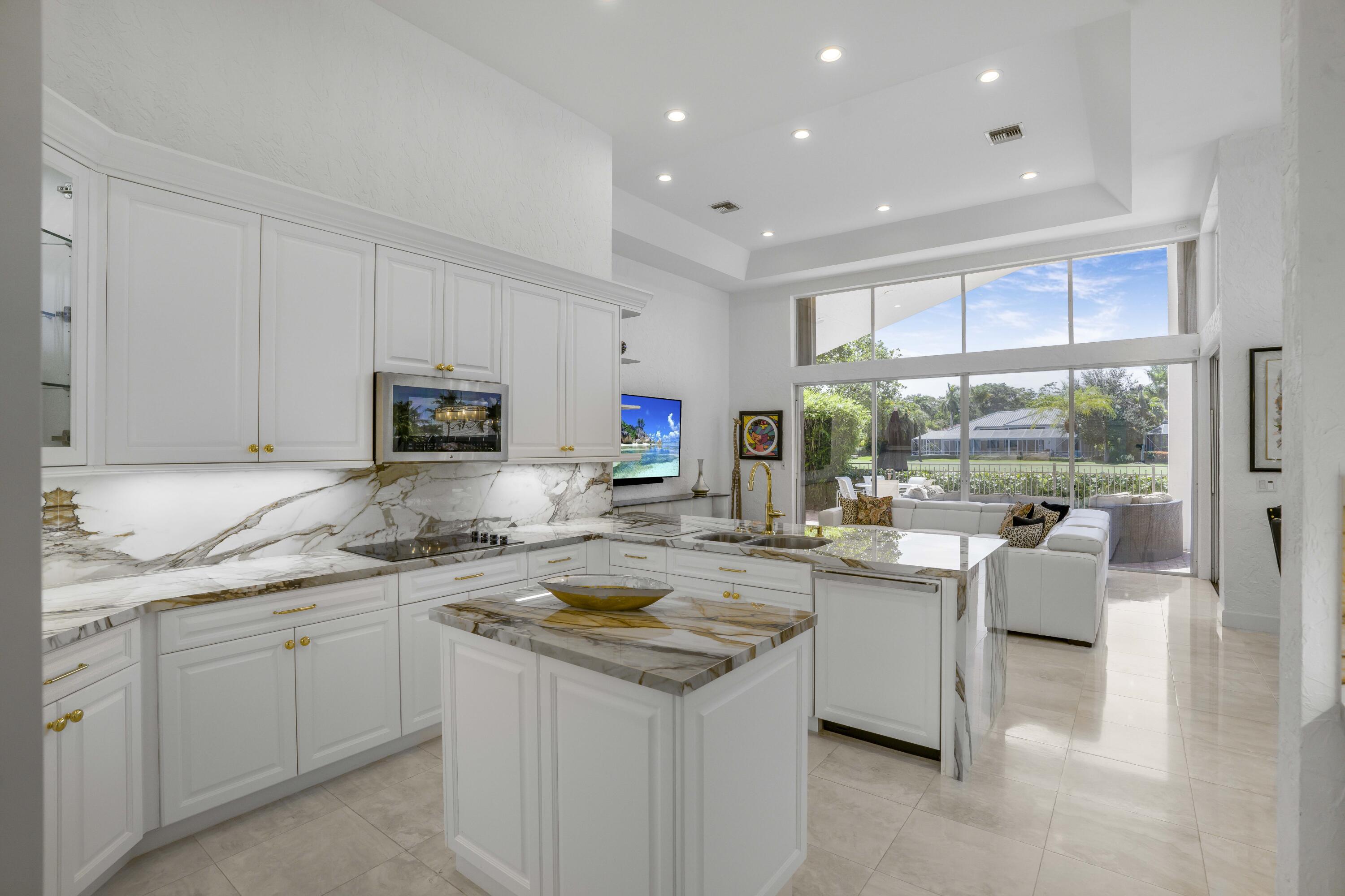 17611 Sealakes Drive