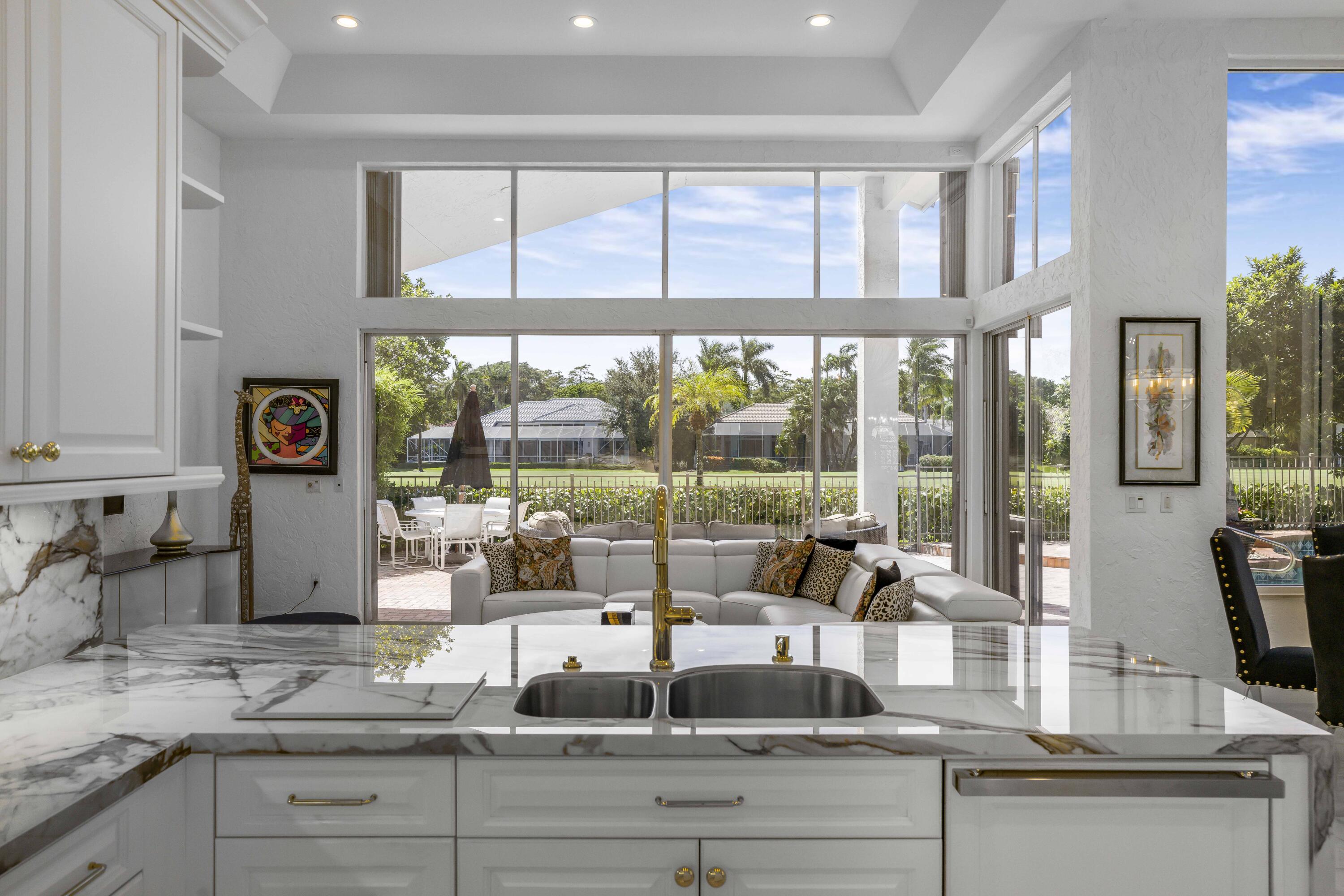 17611 Sealakes Drive