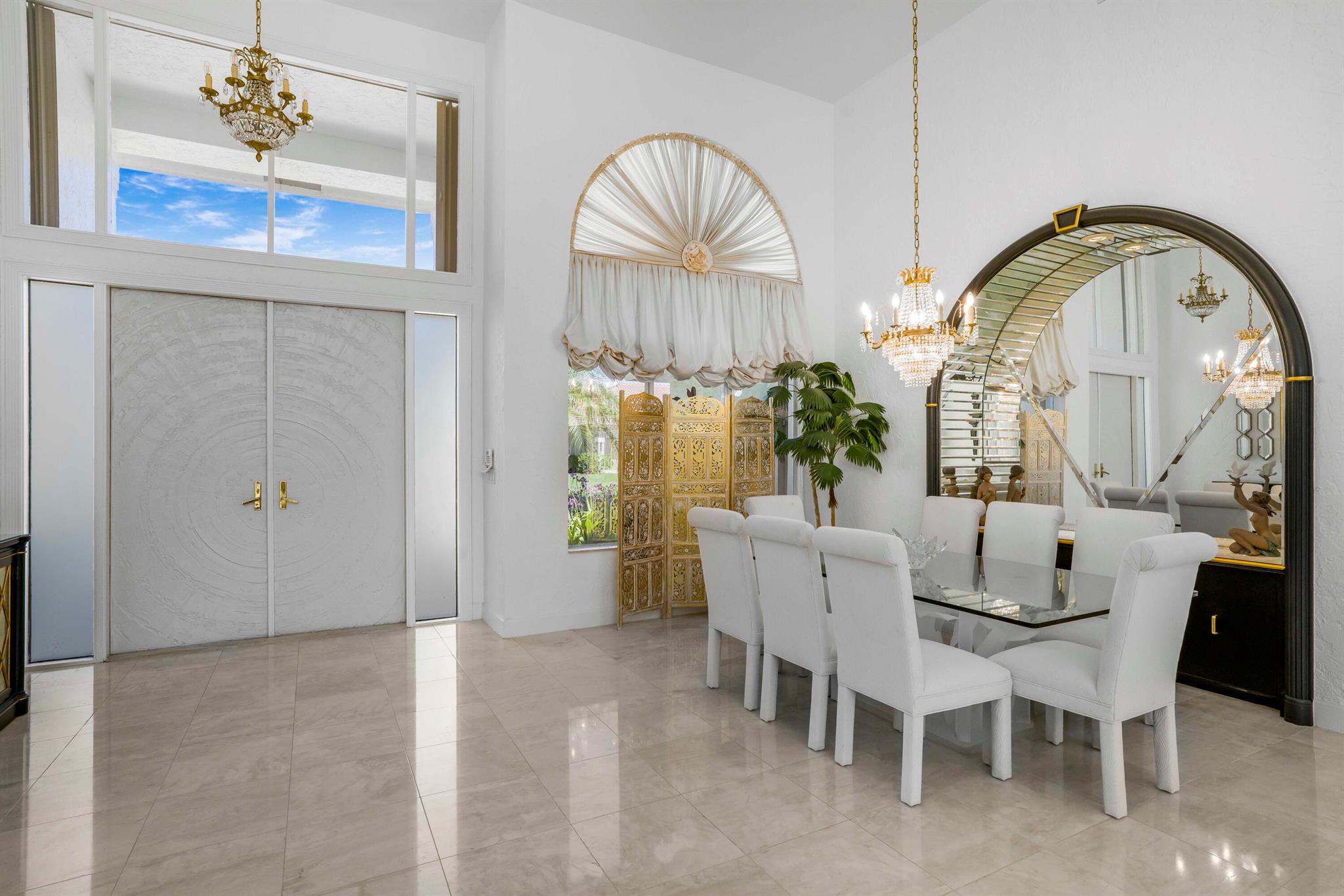 17611 Sealakes Drive