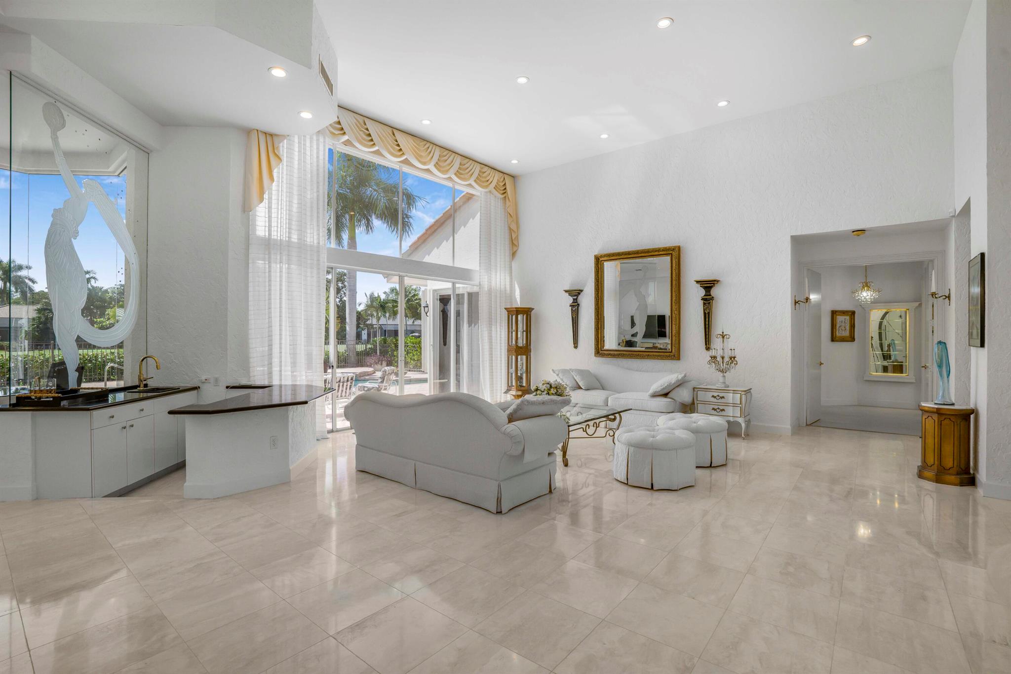 17611 Sealakes Drive