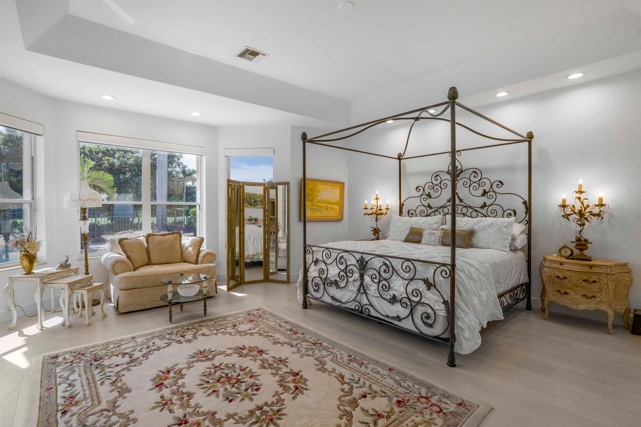 17611 Sealakes Drive