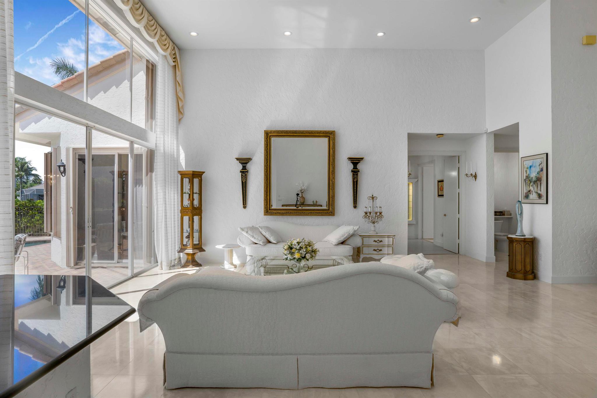 17611 Sealakes Drive