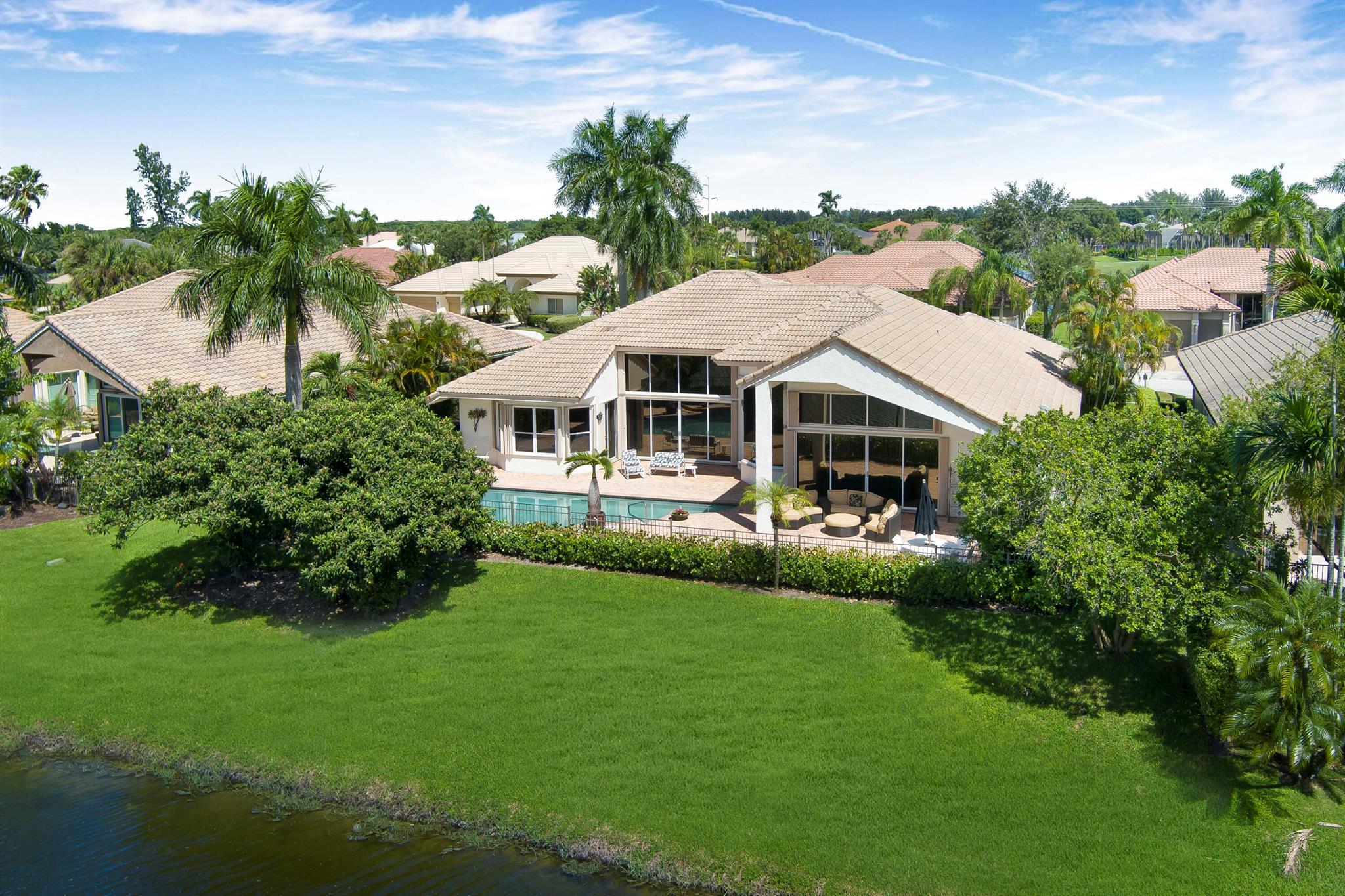 17611 Sealakes Drive