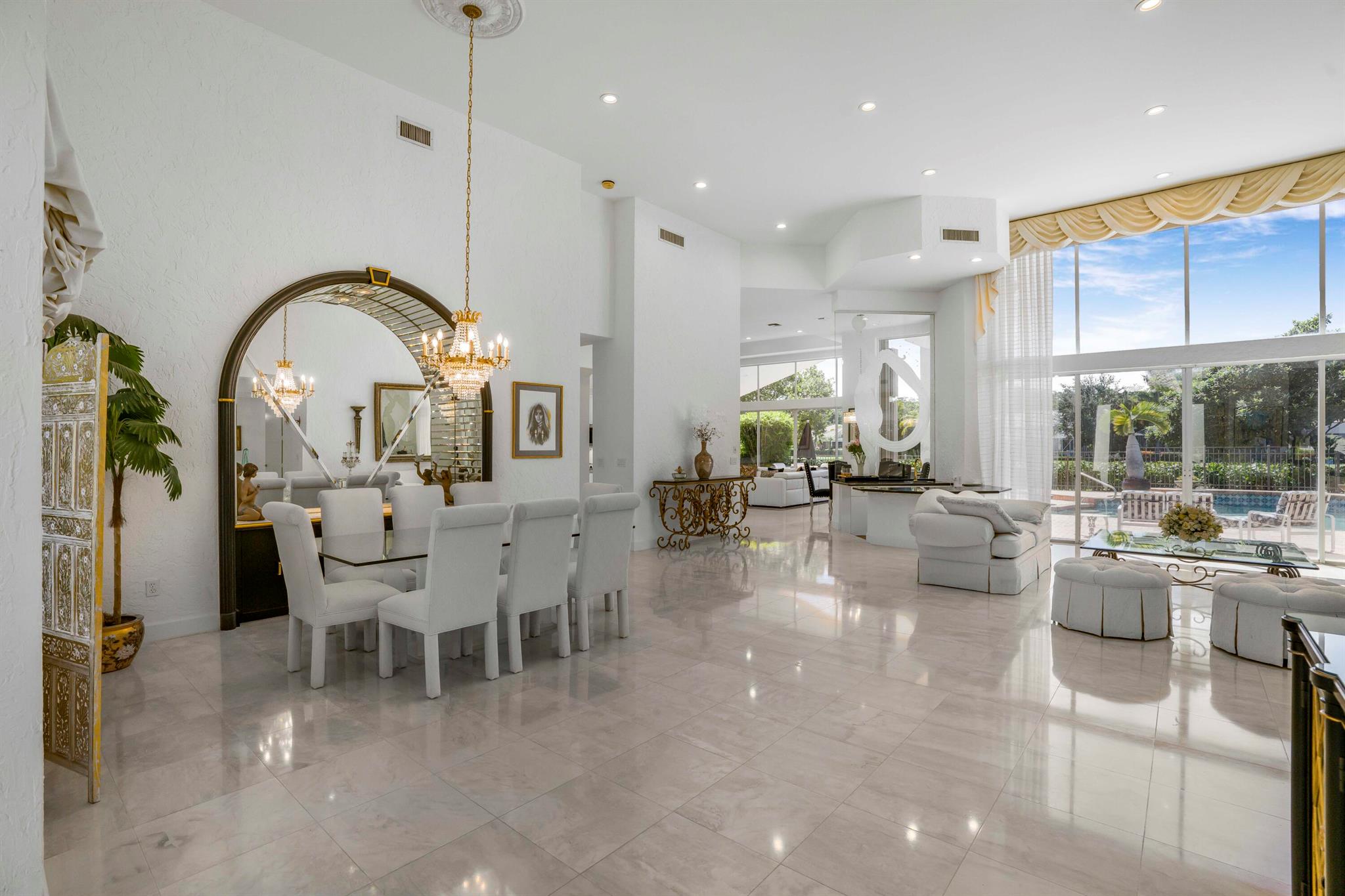 17611 Sealakes Drive