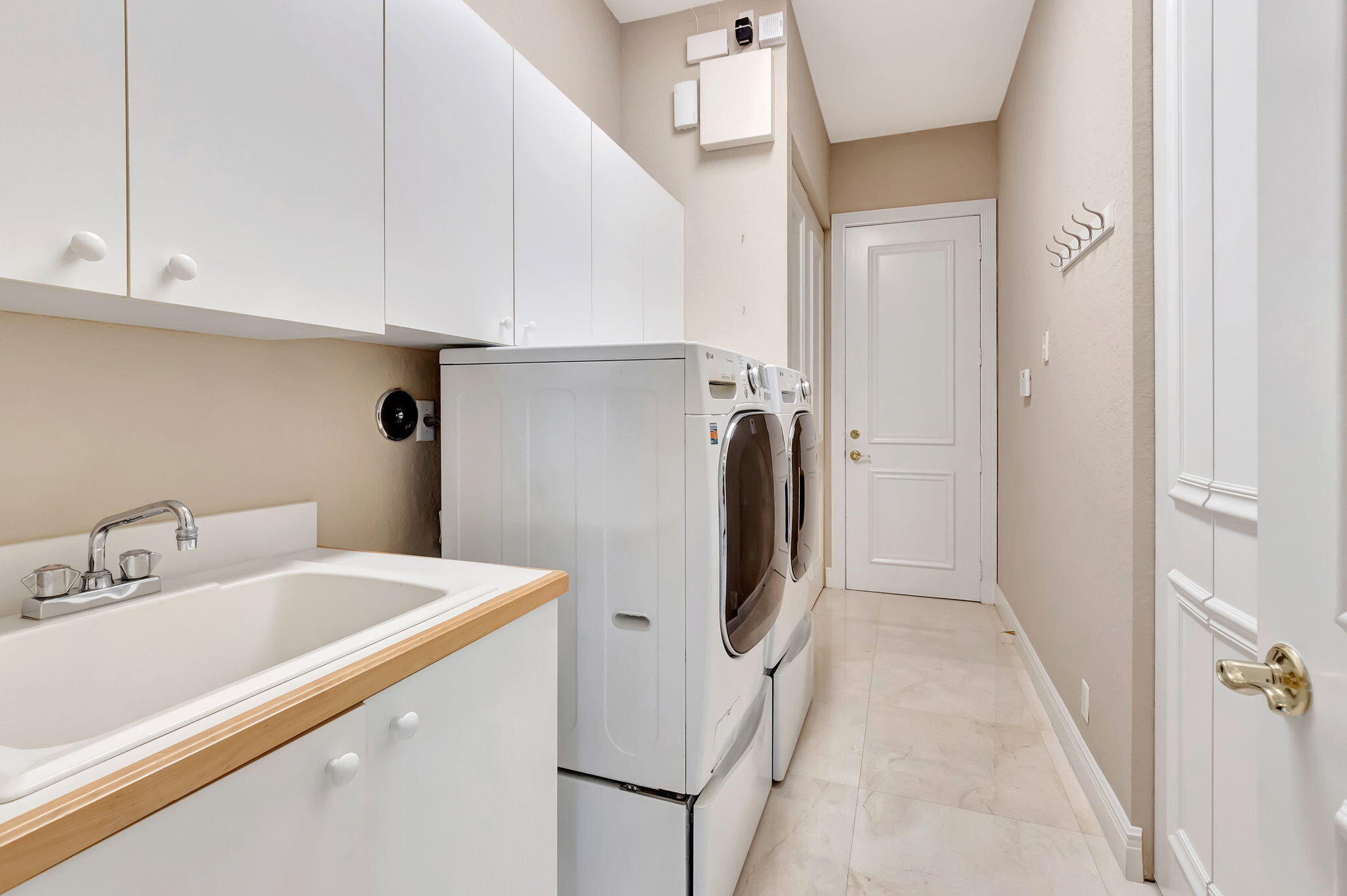 6645 Grande Orchid Way