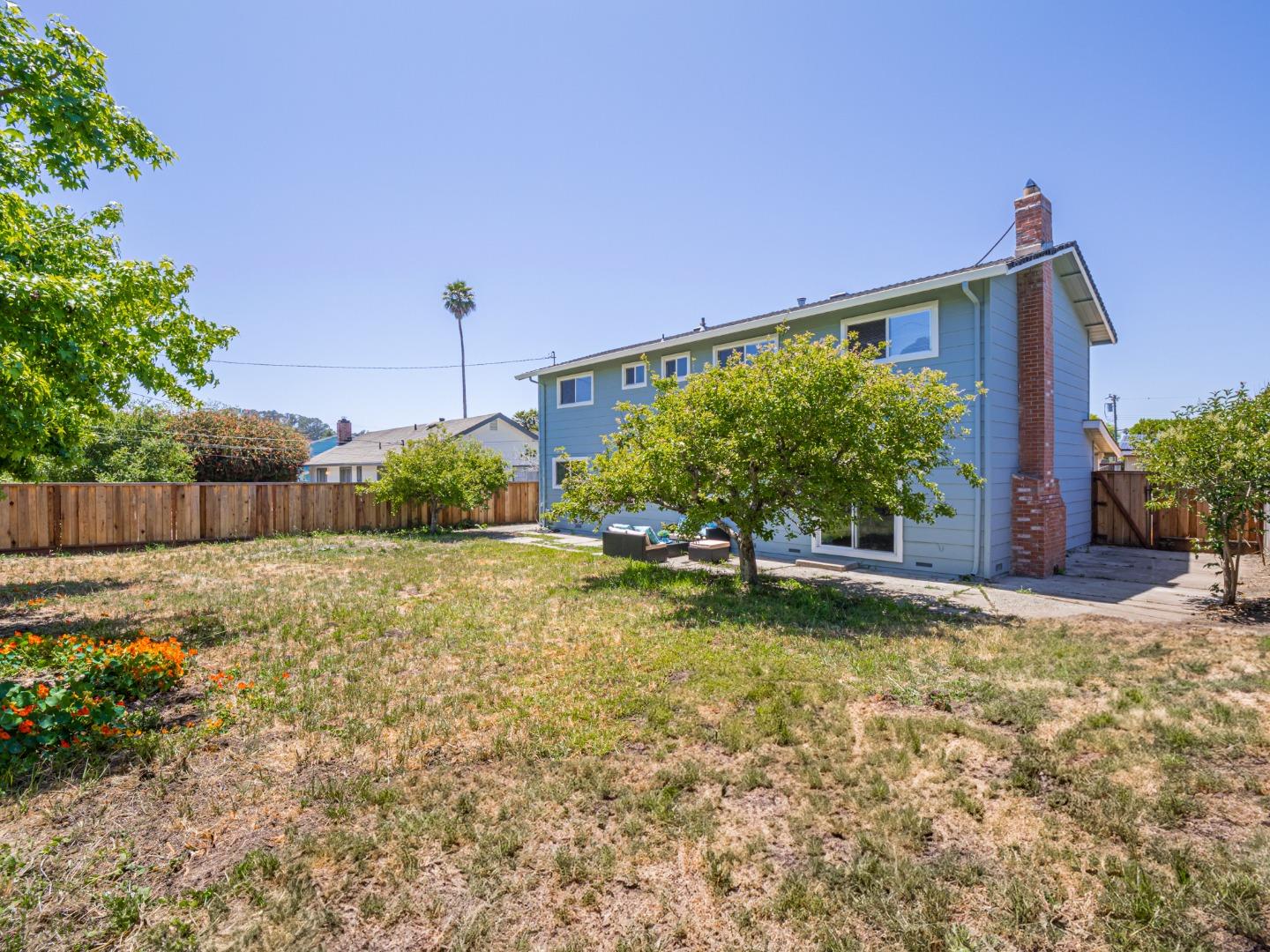 917 Sir Francis Avenue