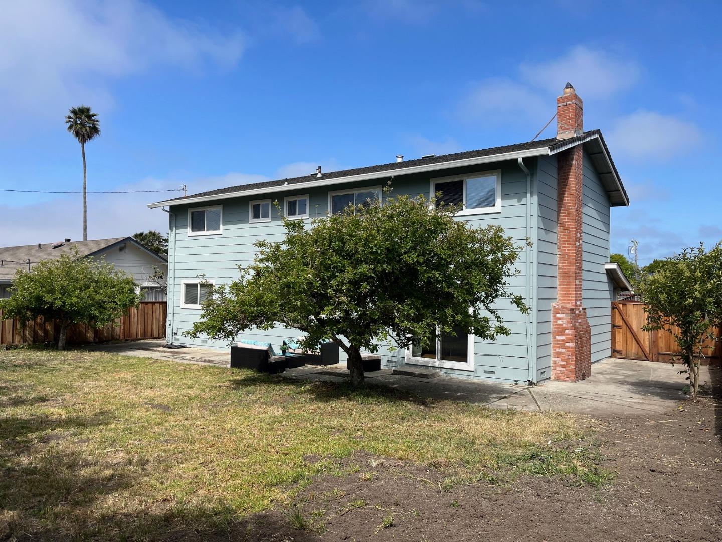 917 Sir Francis Avenue
