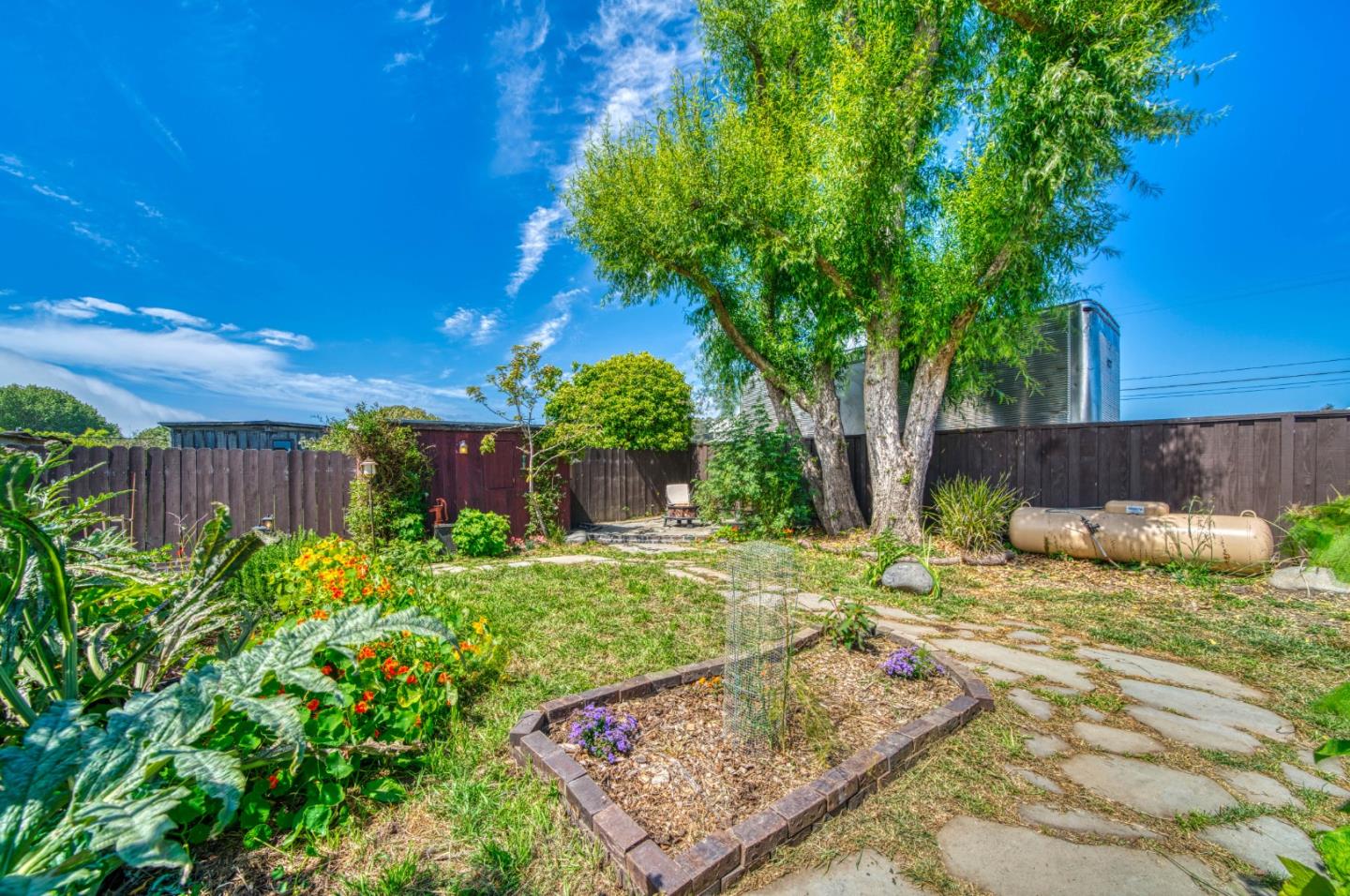 1441 Creek Road