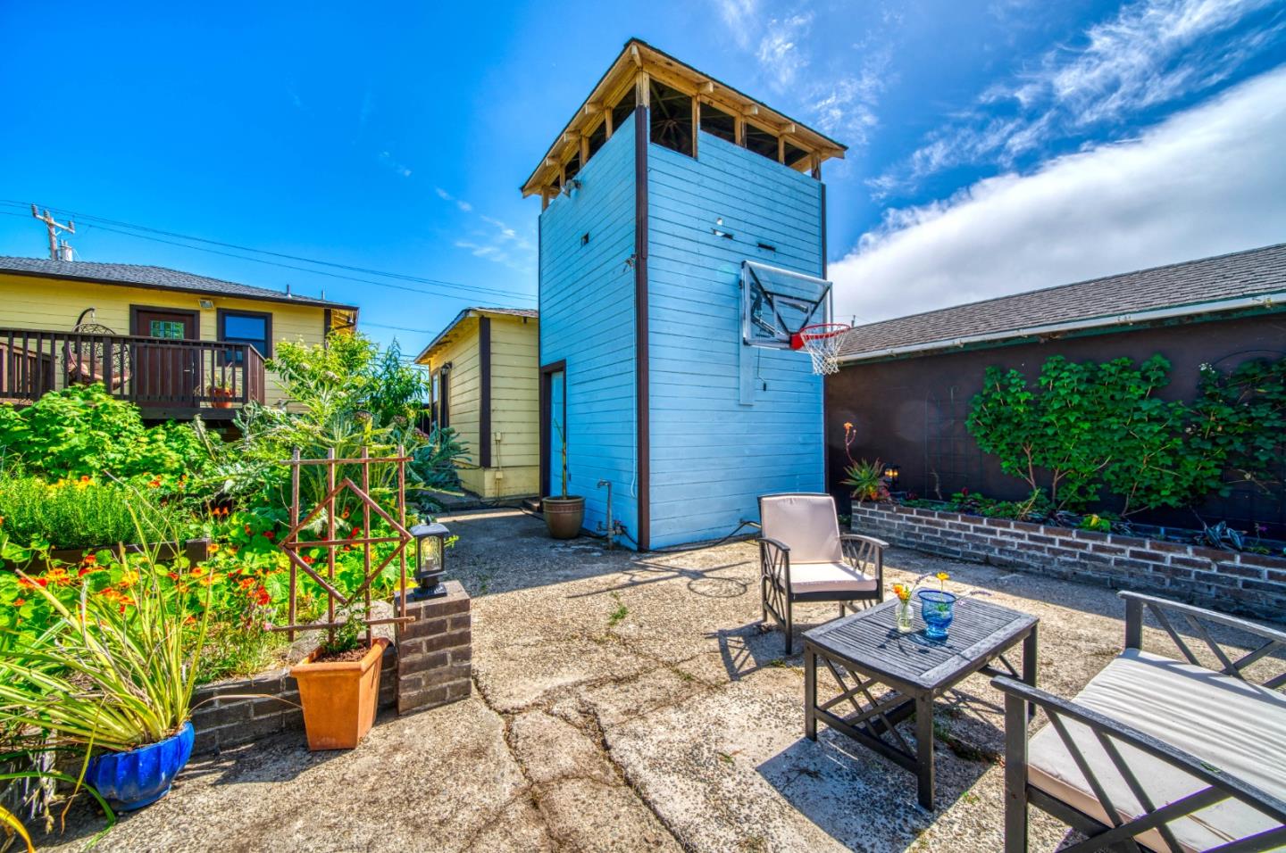 1441 Creek Road