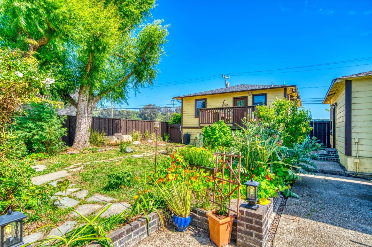 1441 Creek Road