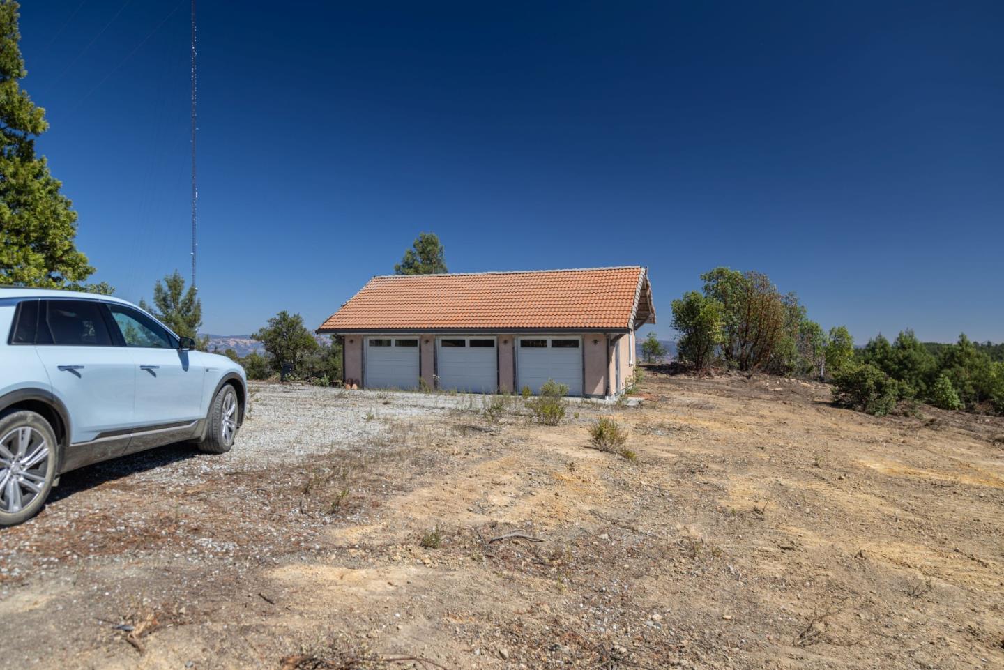 301 Red Dog Ridge