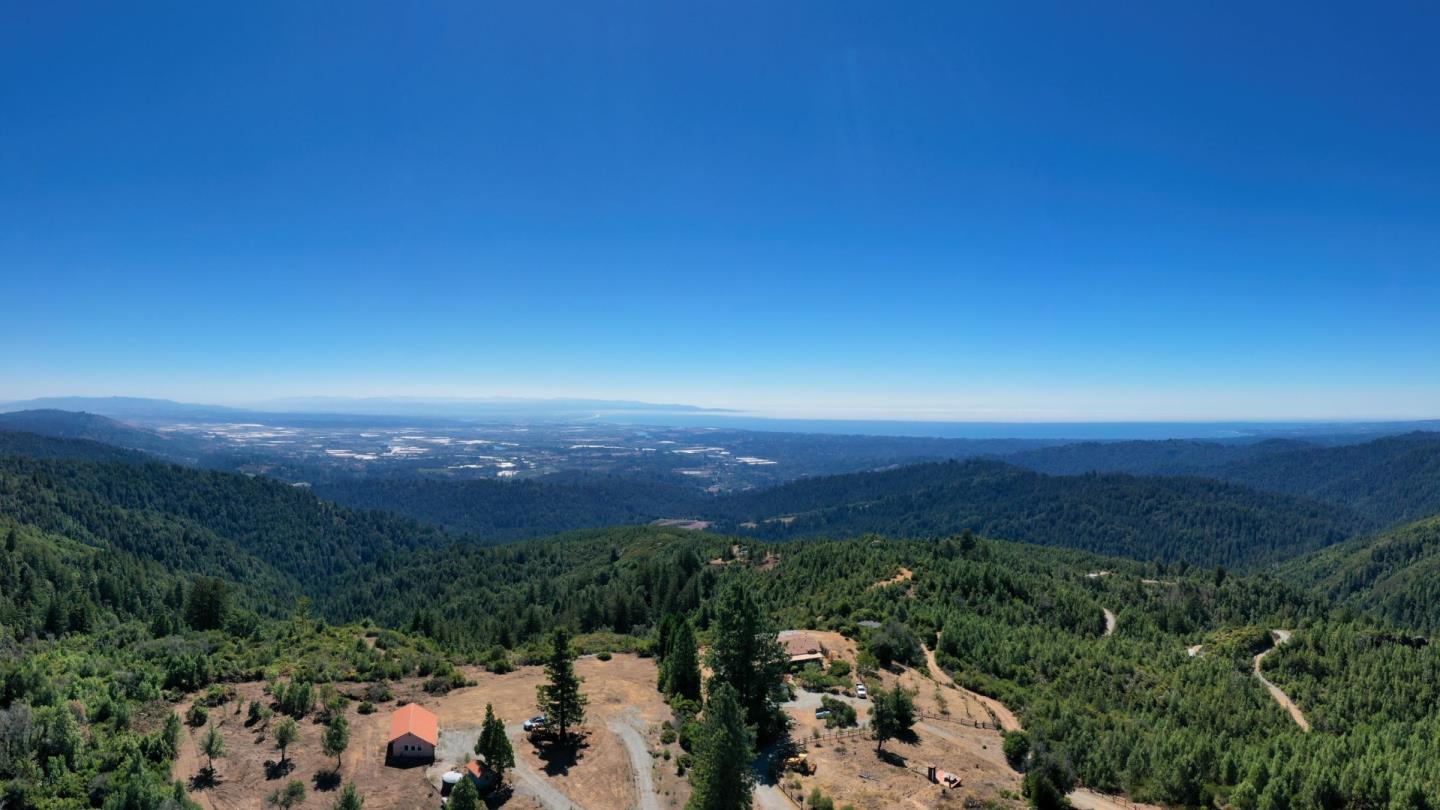 301 Red Dog Ridge