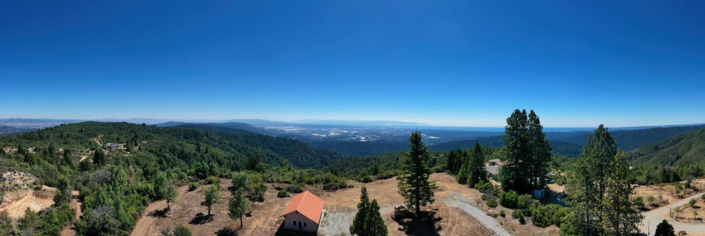 301 Red Dog Ridge