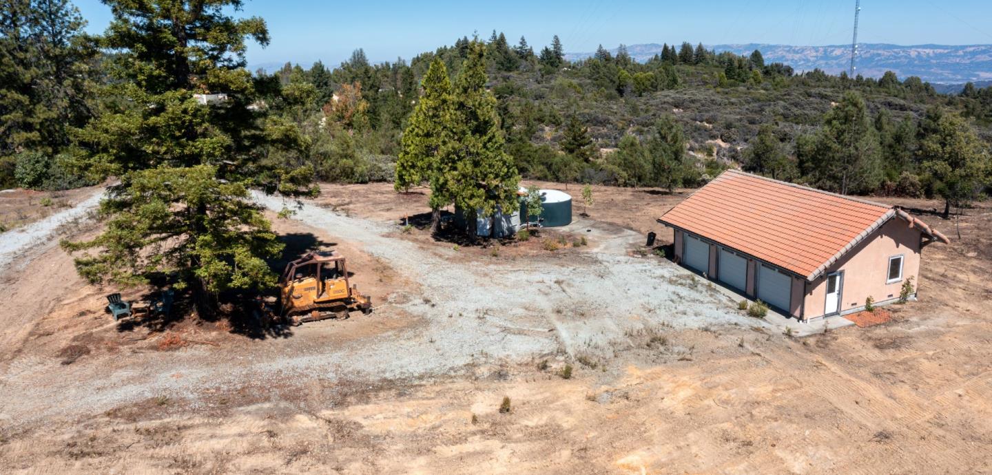 301 Red Dog Ridge