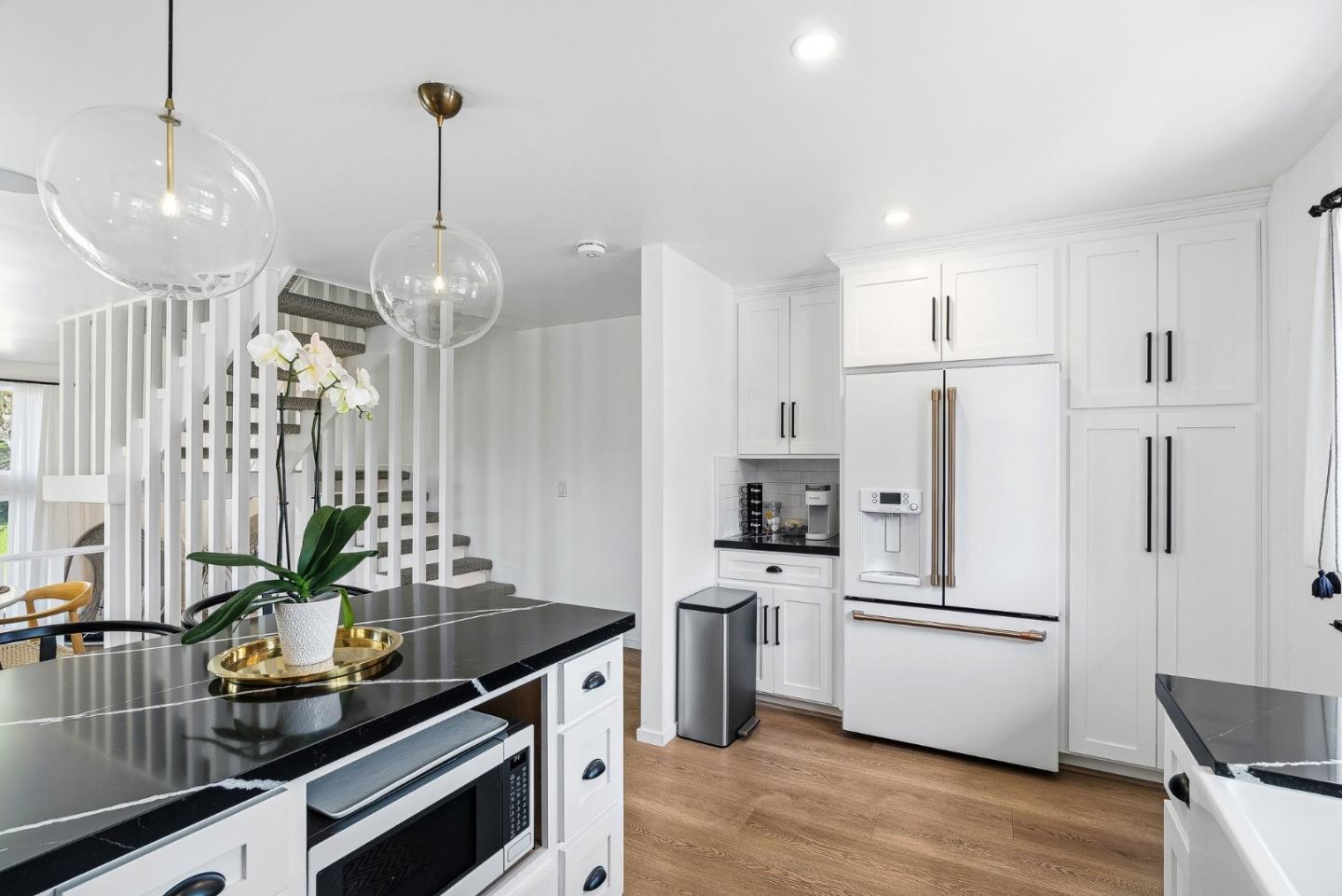 37 La Playa Street 37