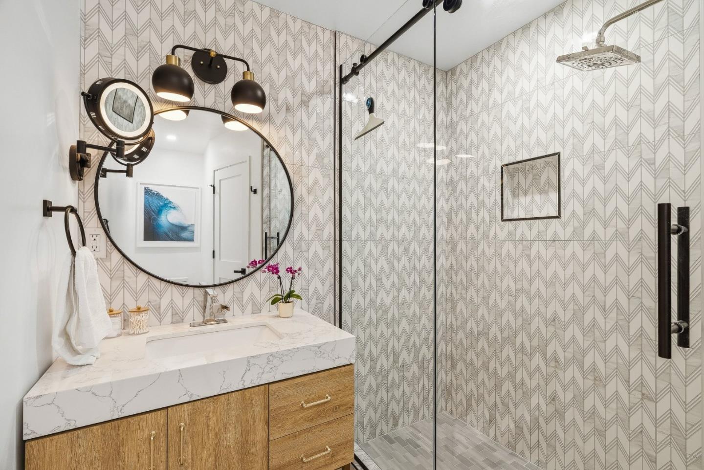 37 La Playa Street 37