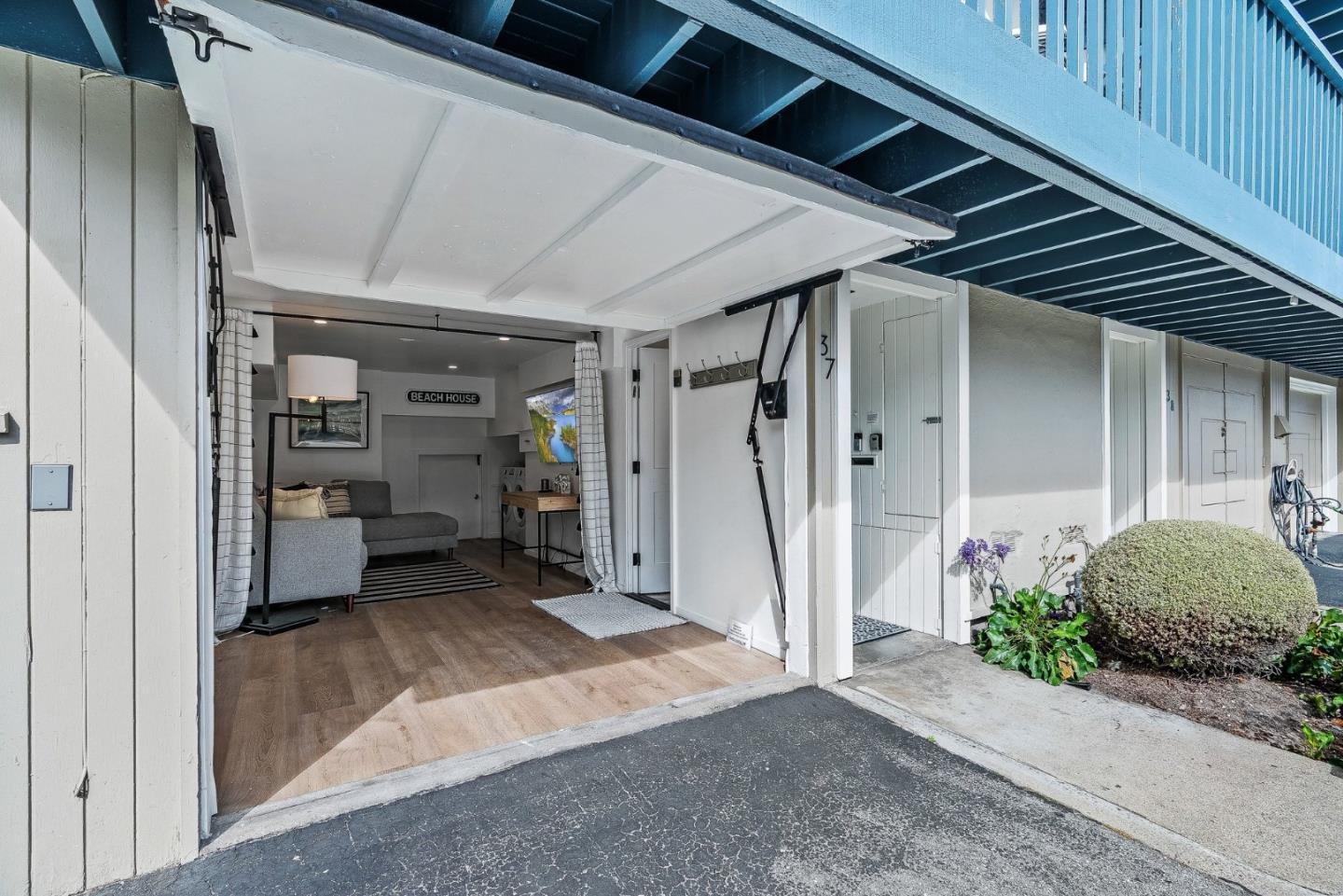 37 La Playa Street 37
