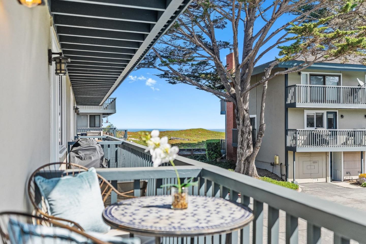 37 La Playa Street 37