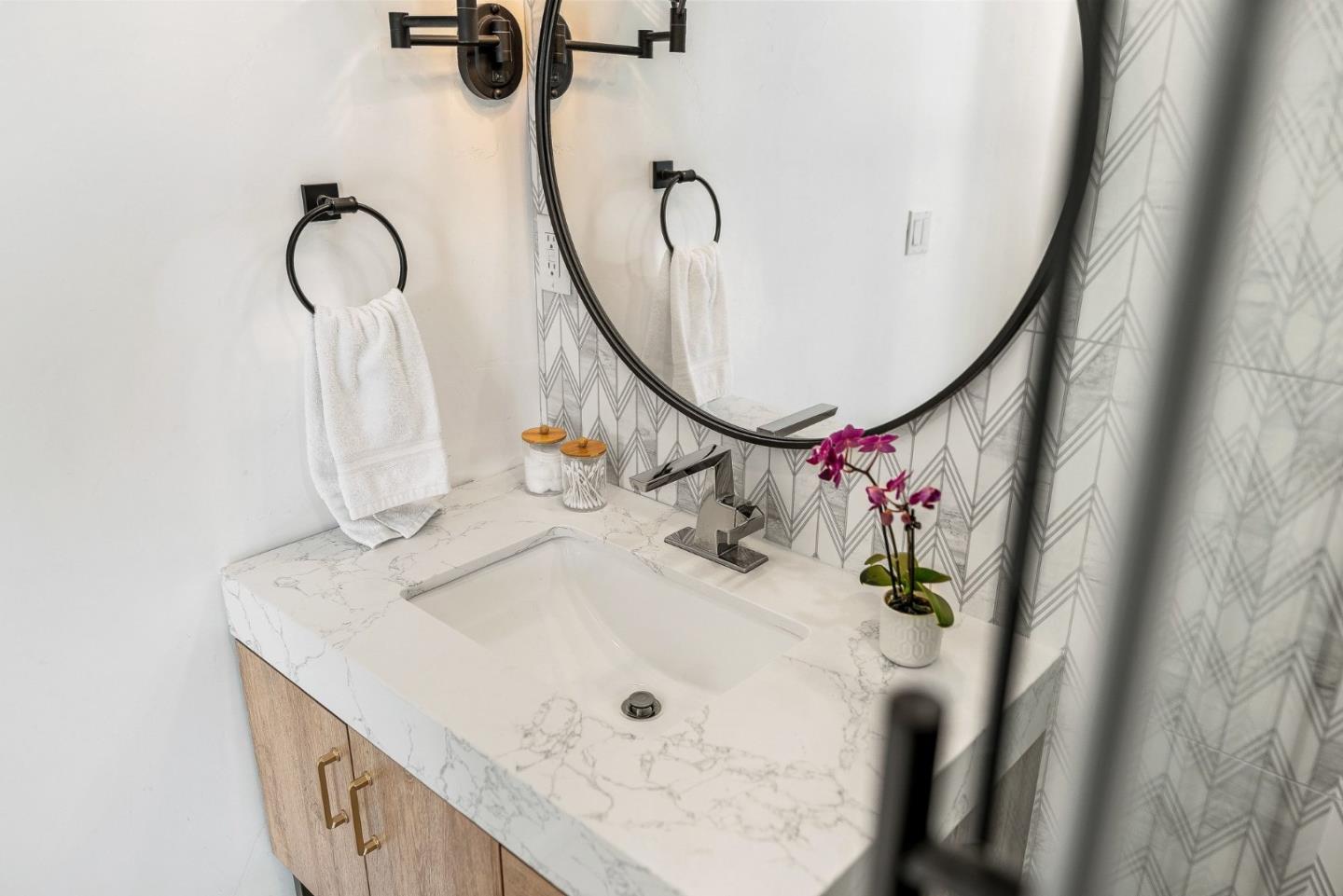 37 La Playa Street 37