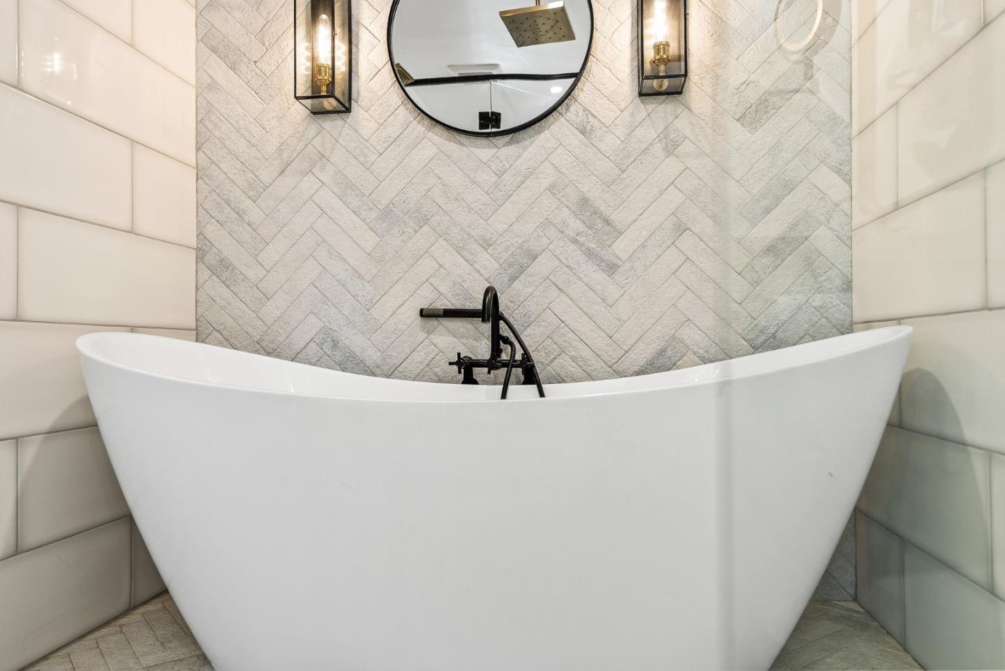 37 La Playa Street 37