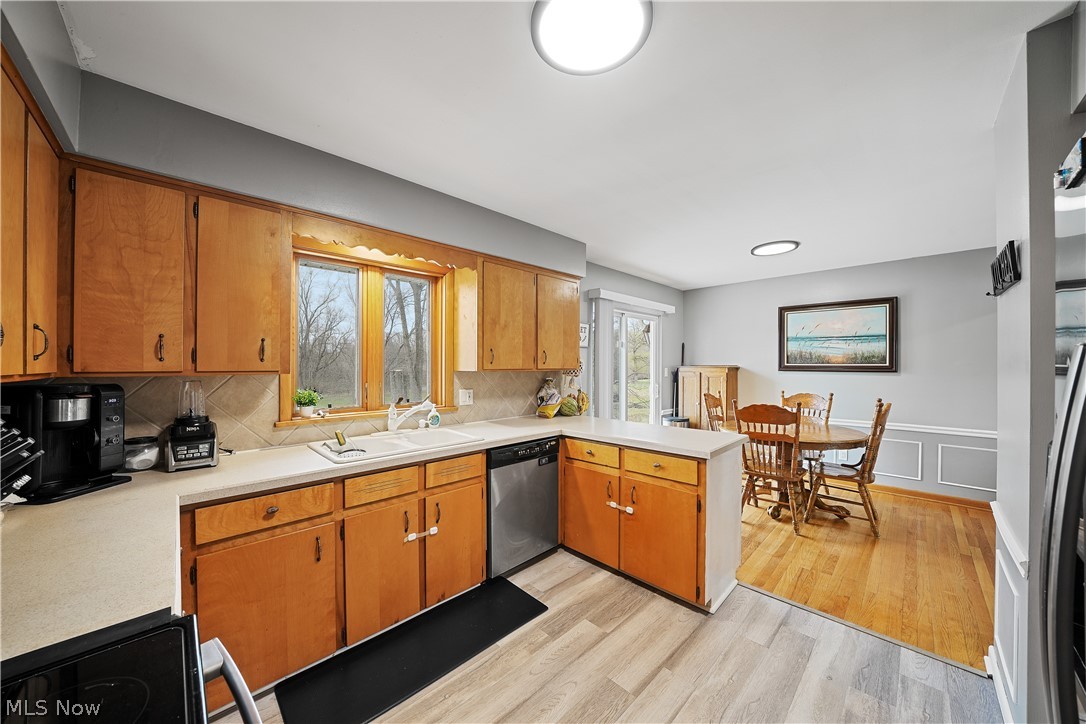 3263 Overlook Drive