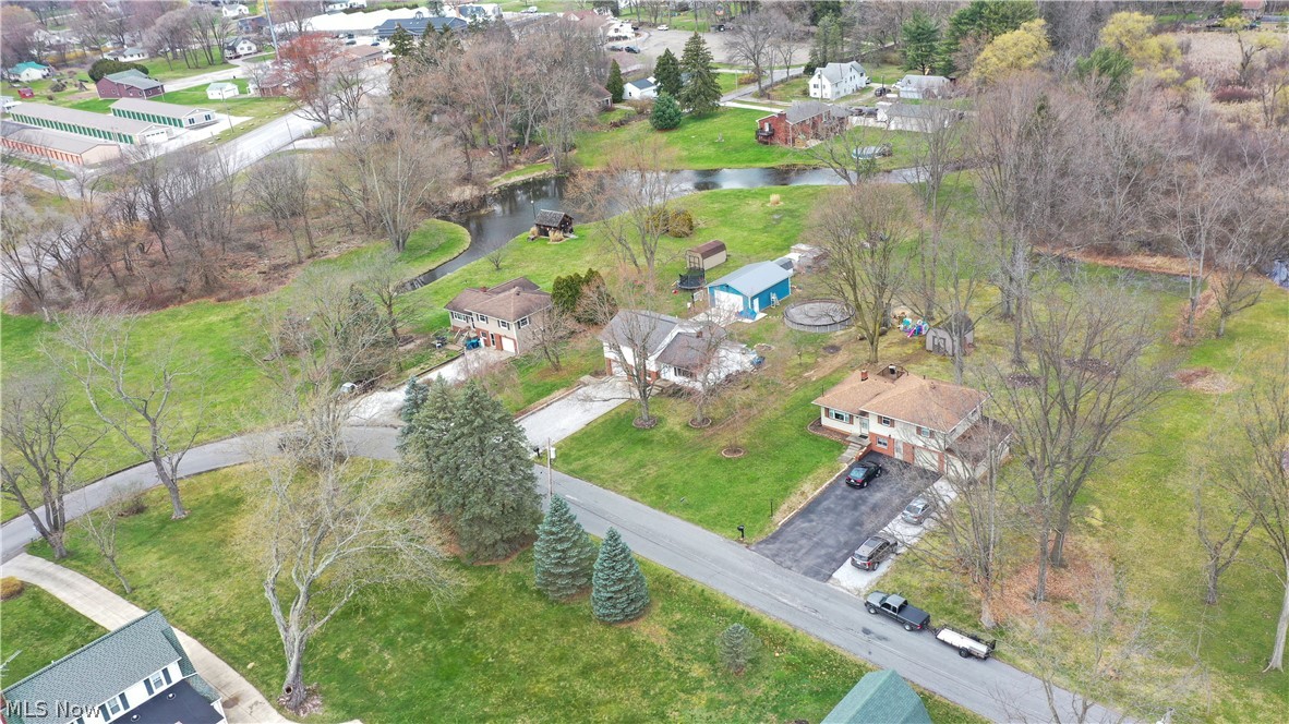 3263 Overlook Drive