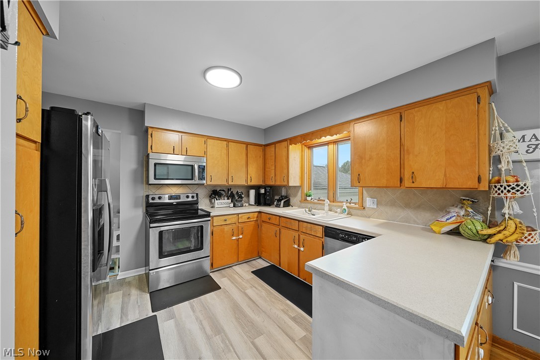 3263 Overlook Drive