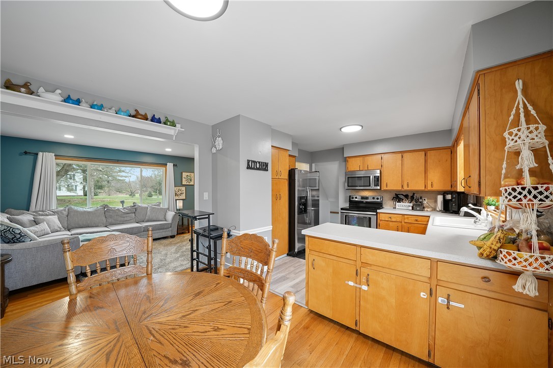 3263 Overlook Drive