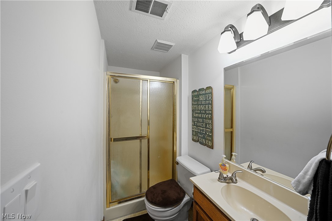 3263 Overlook Drive