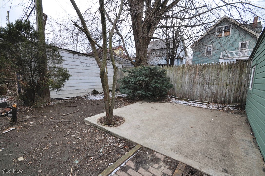 13912 Glenside Road