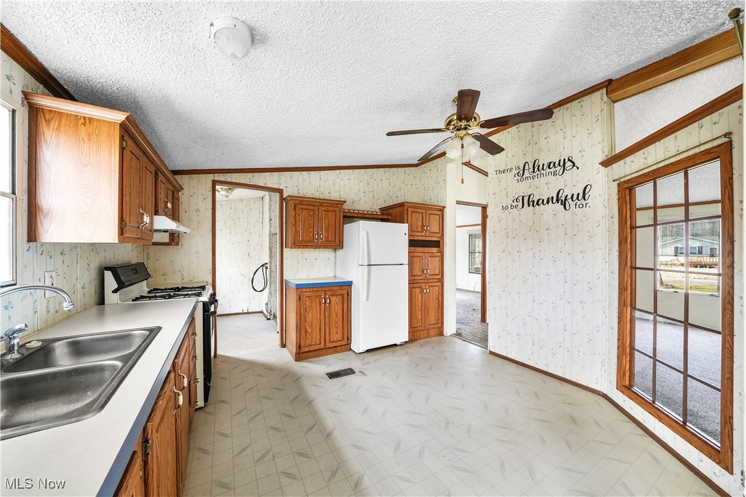 3792 Selnik Road